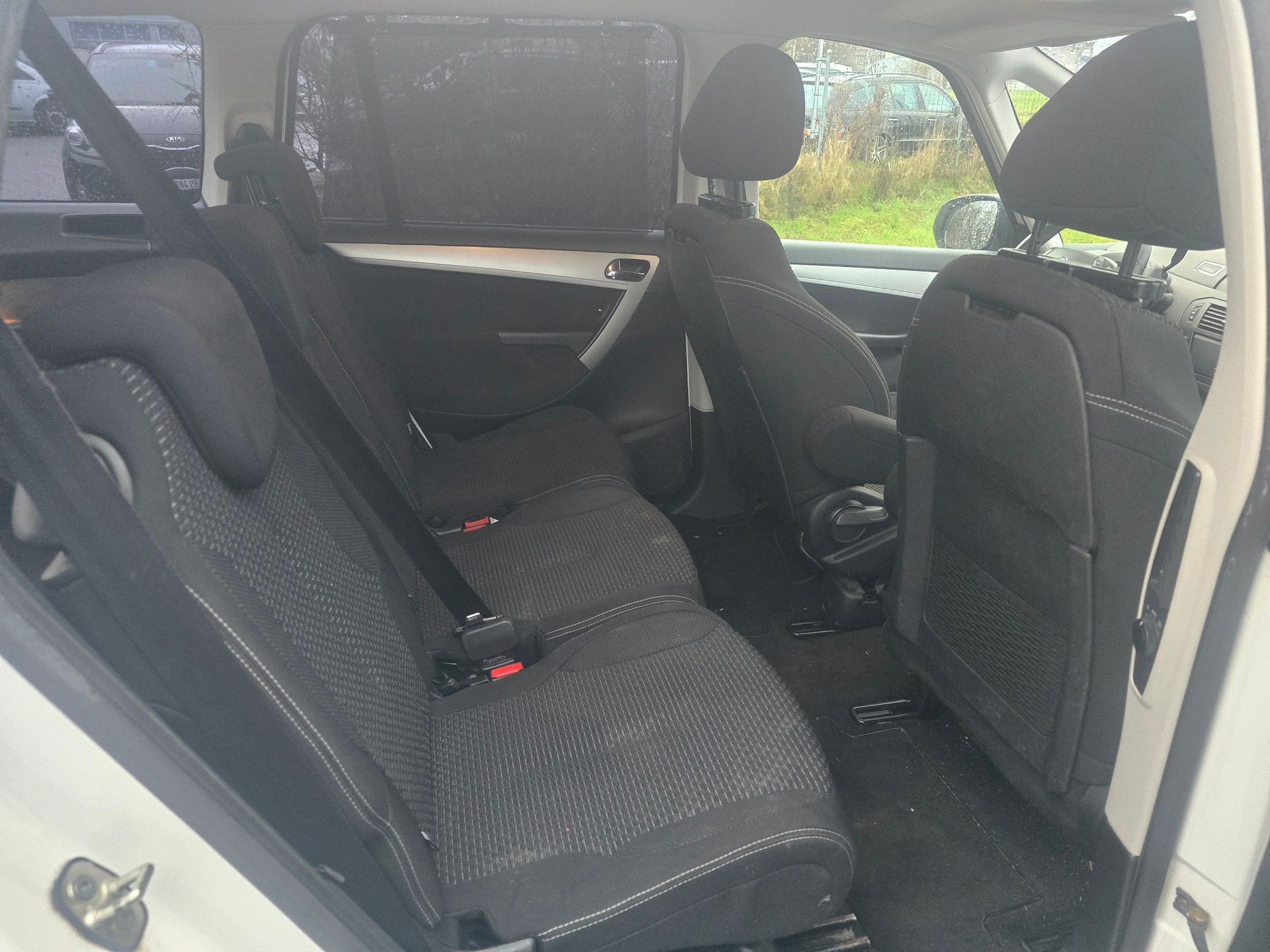 CITROEN Grand C4 Picasso 1.6i 16V Turbo Exclusive+ BMP6-image-11