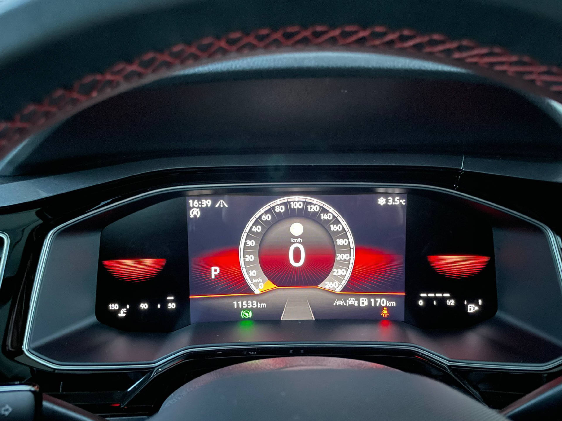 VW Polo 2.0 TSI GTI DSG-image-8