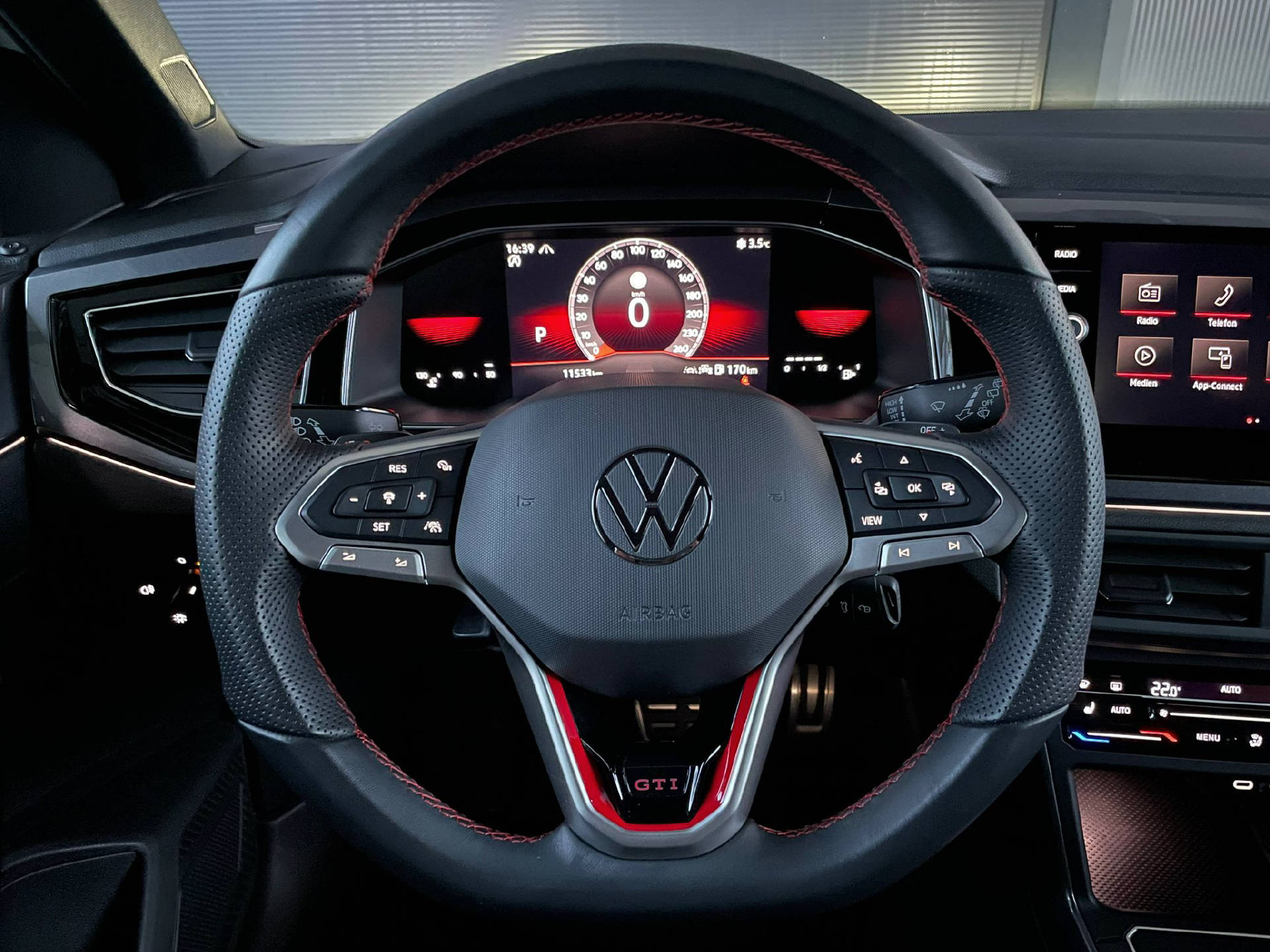 VW Polo 2.0 TSI GTI DSG-image-7
