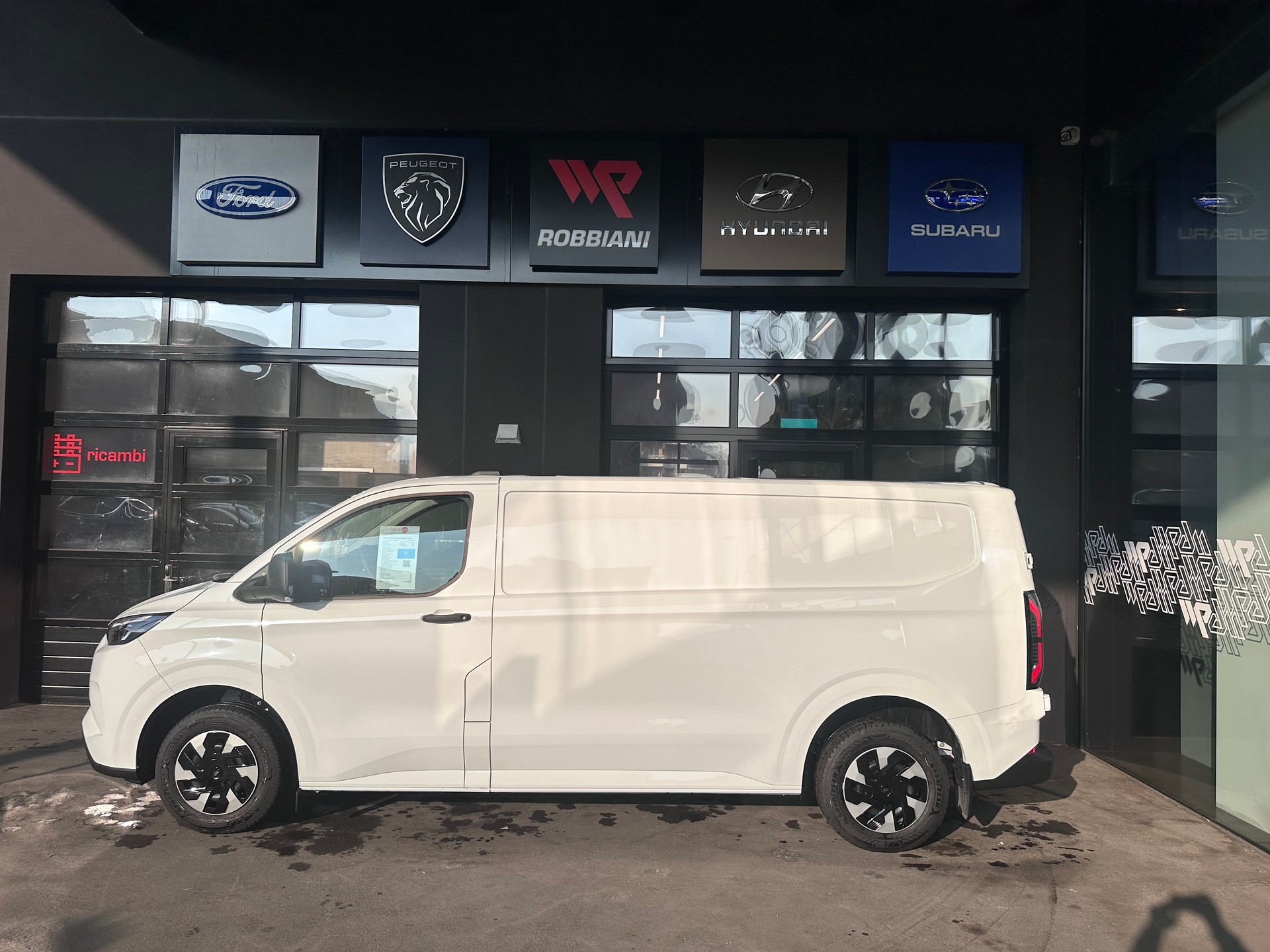 FORD TRANSIT e-CUSTOM TREND L2