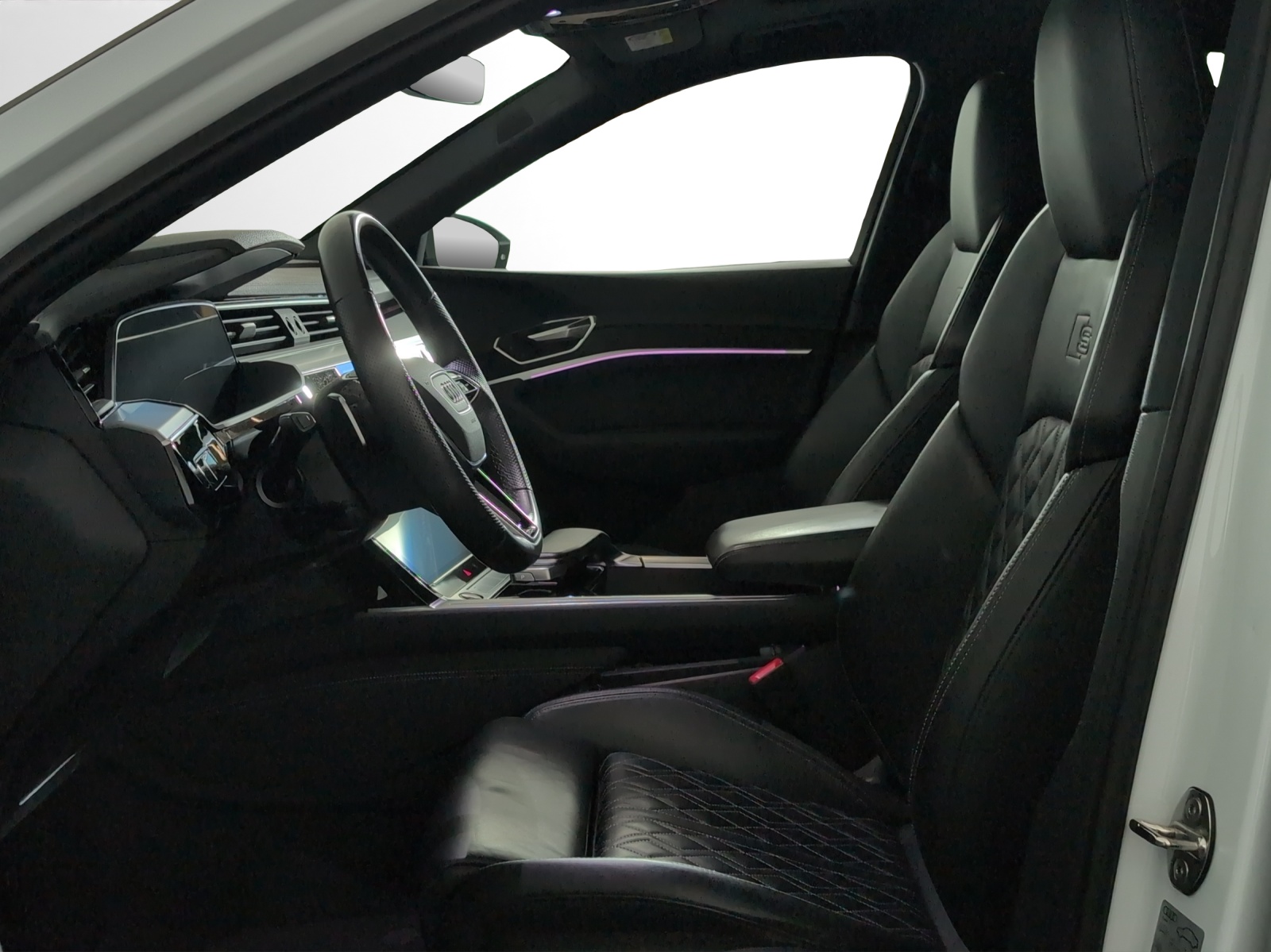 AUDI e-tron 55 Sportback S Line Black Edition quattro-image-5