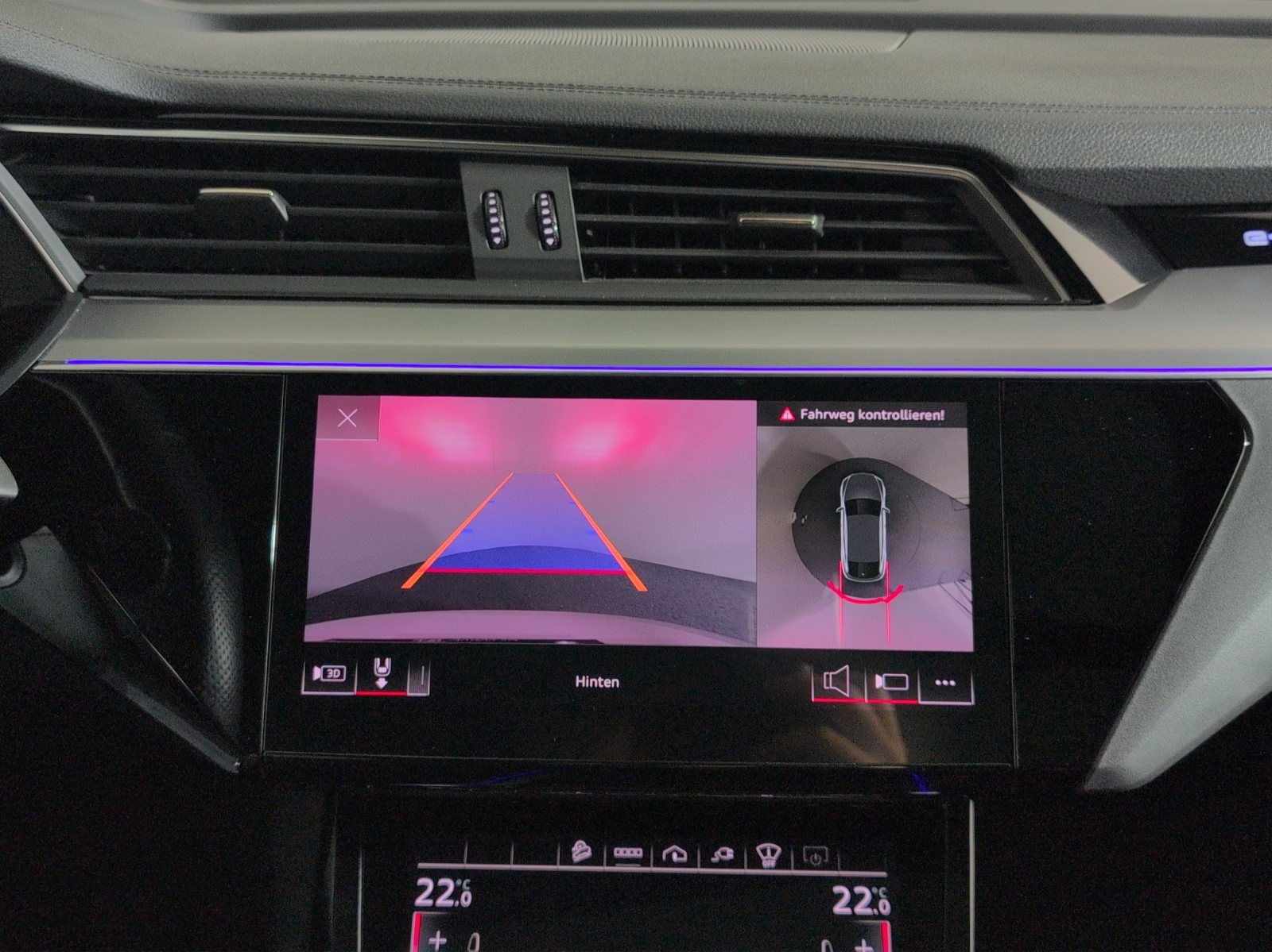 AUDI e-tron 55 Sportback S Line Black Edition quattro-image-12
