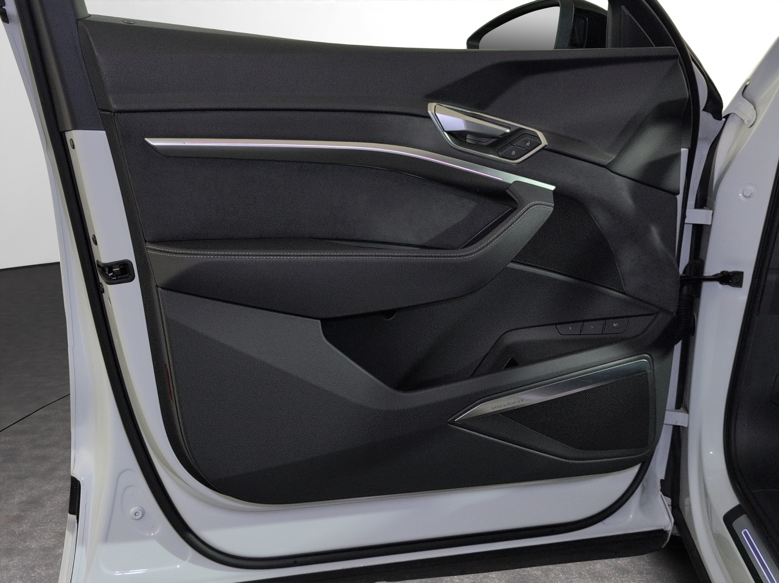 AUDI e-tron 55 Sportback S Line Black Edition quattro-image-14