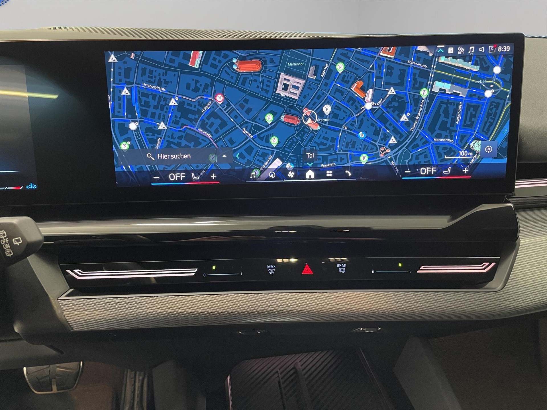 BMW 520d xDrive 48V Touring-image-14