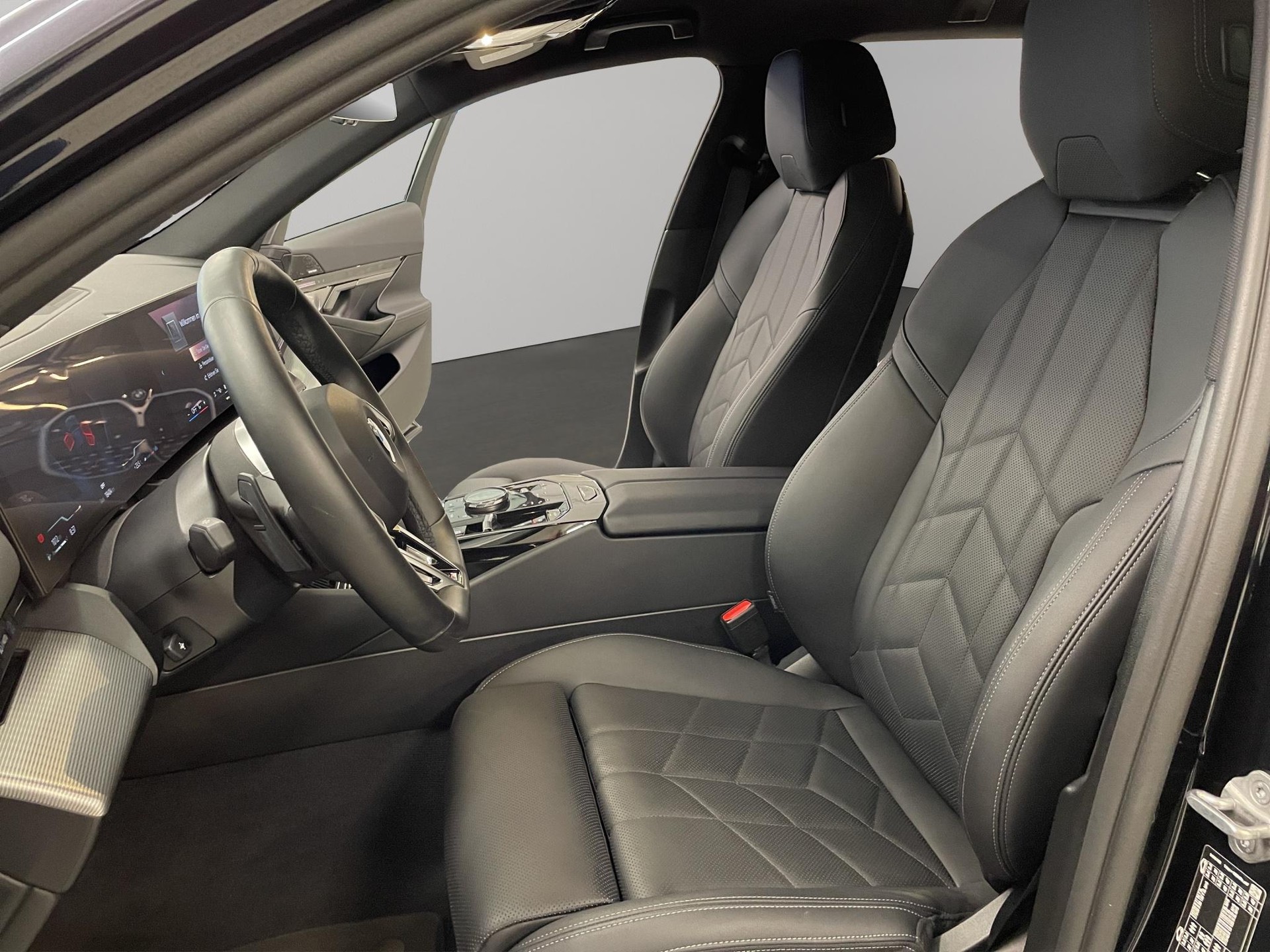 BMW 520d xDrive 48V Touring-image-9