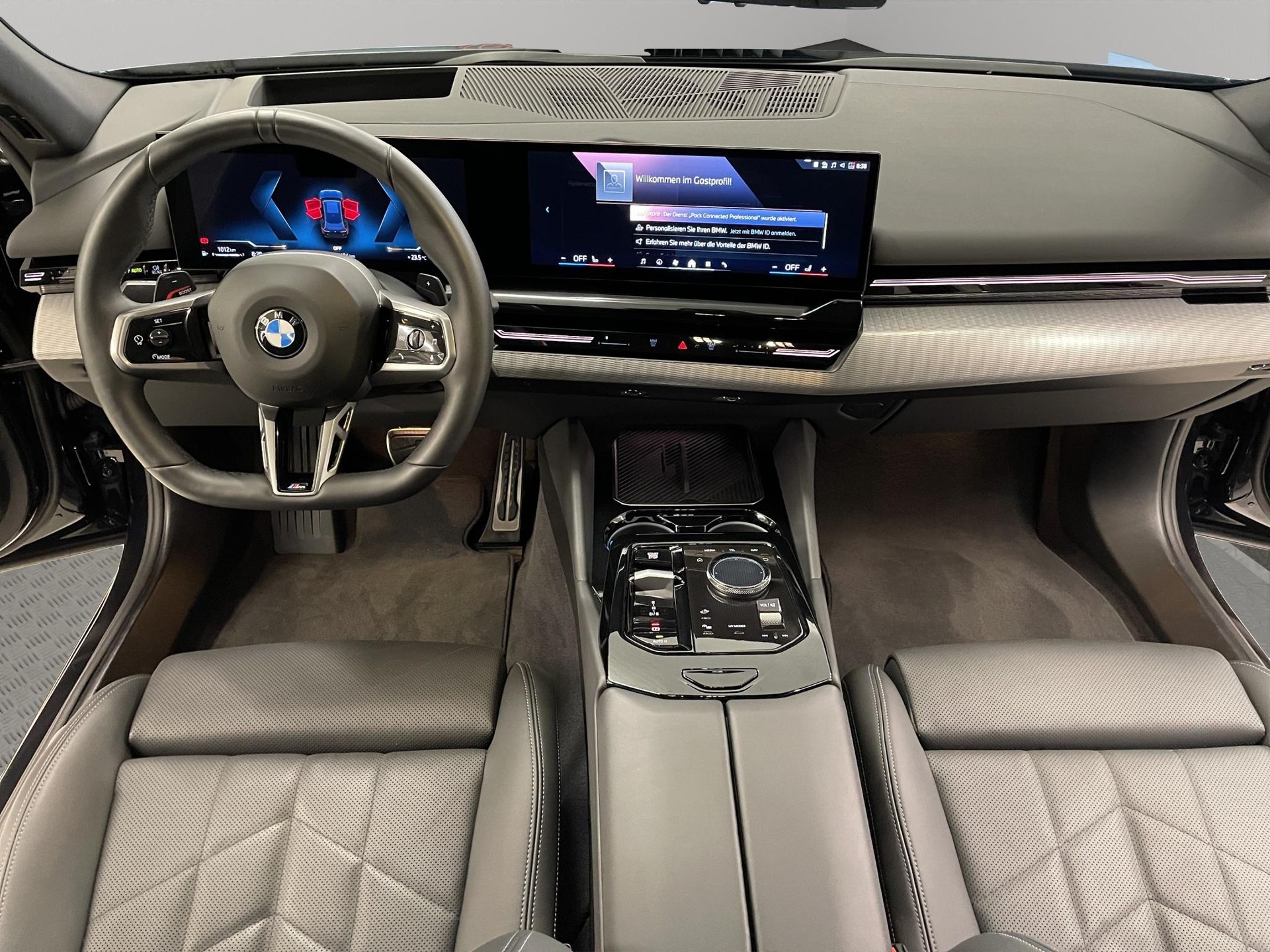 BMW 520d xDrive 48V Touring-image-10