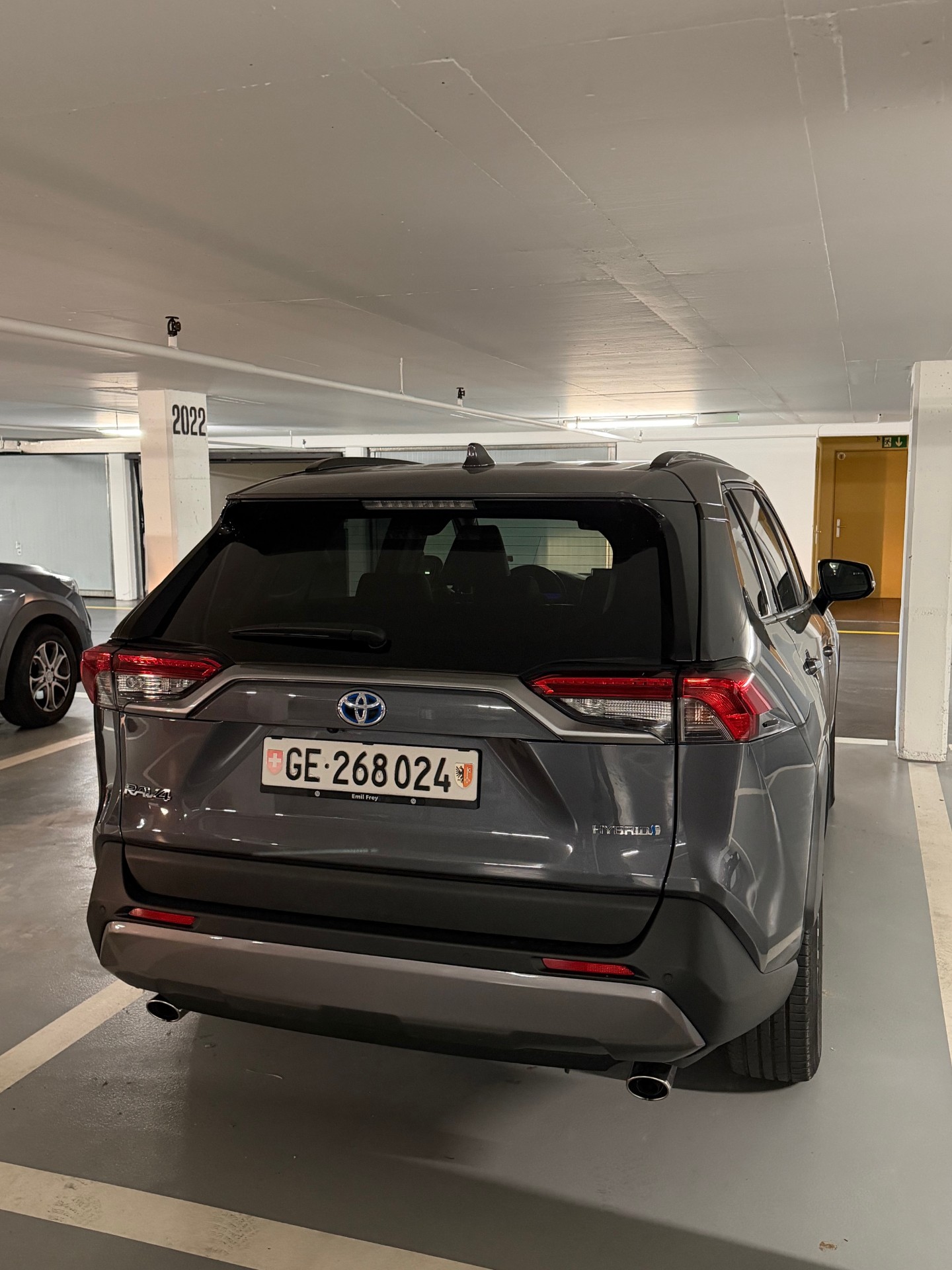 TOYOTA RAV-4 2.5 HSD Premium e-CVT 4WD-image-4