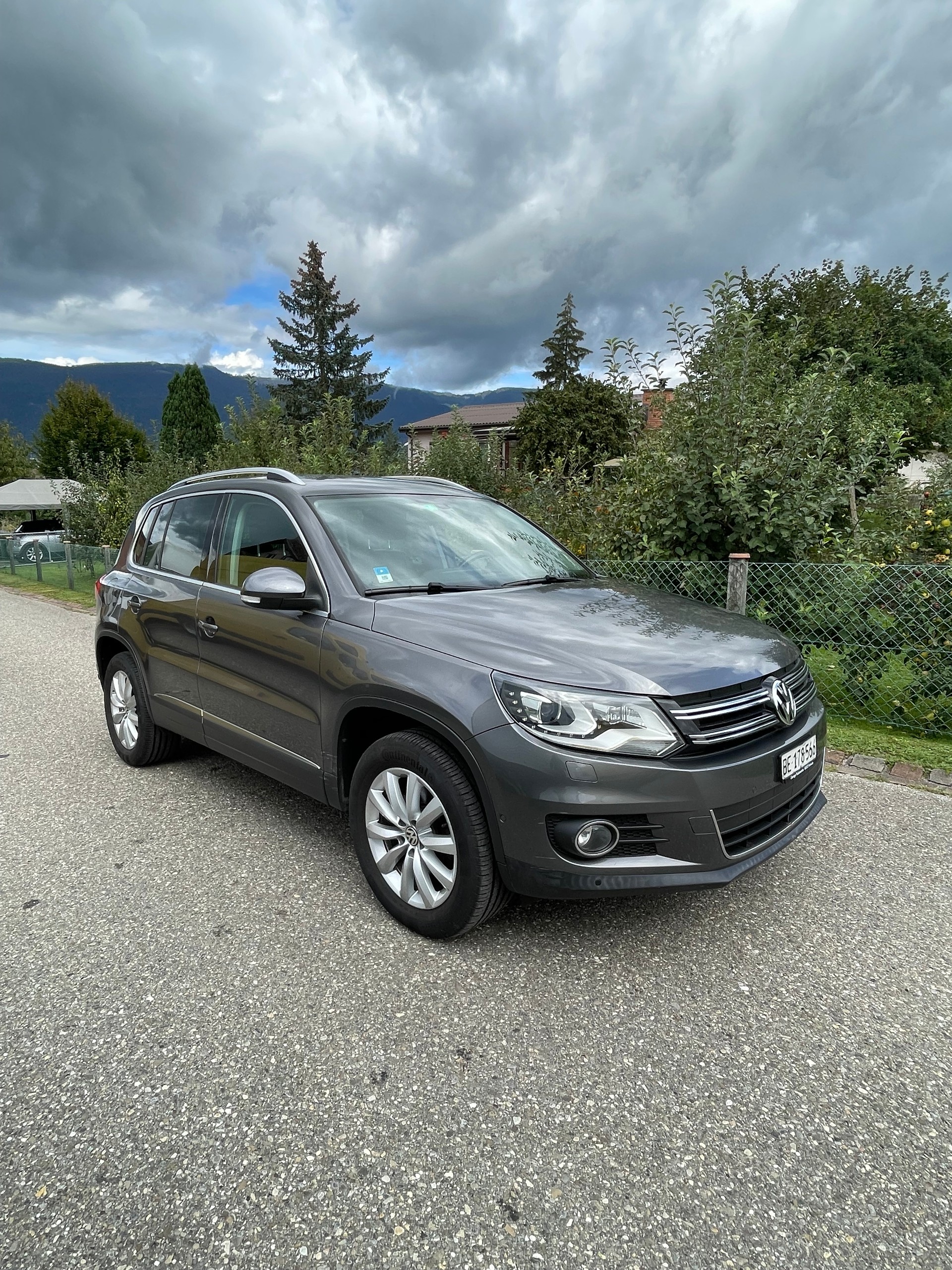 VW Tiguan 2.0 TDI BlueMotion Sport&Style 4Motion-image-0
