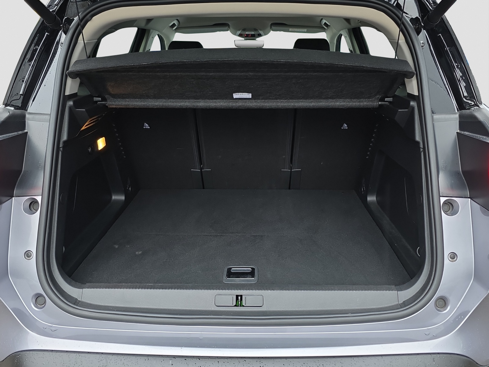 CITROEN C5 Aircross 1.6 Plug-in Hybrid Shine-image-11