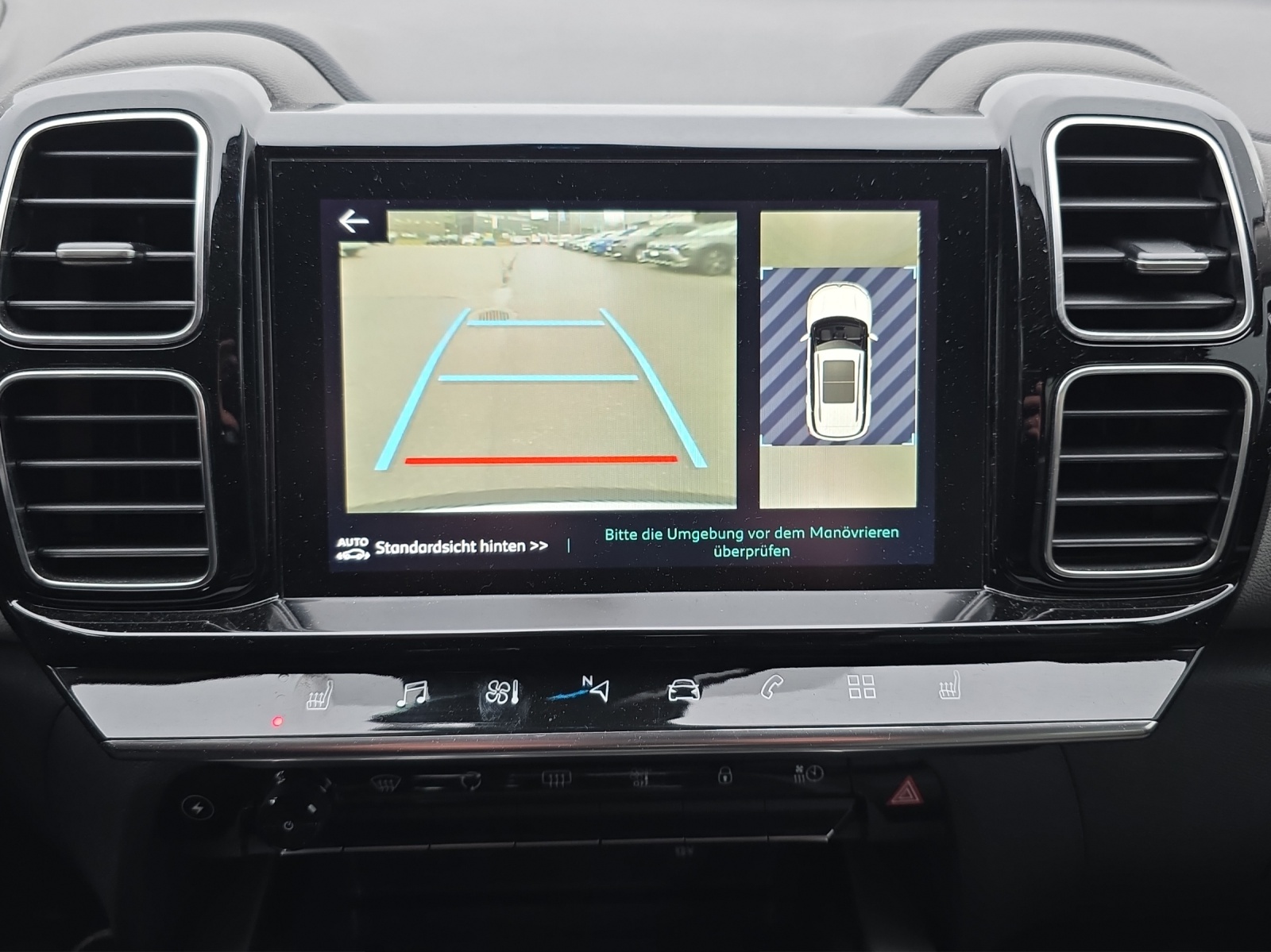 CITROEN C5 Aircross 1.6 Plug-in Hybrid Shine-image-16