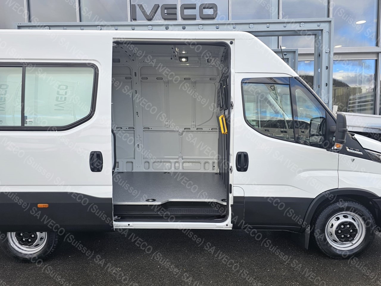 IVECO 35S16BA8 V H2 Vitré-image-9