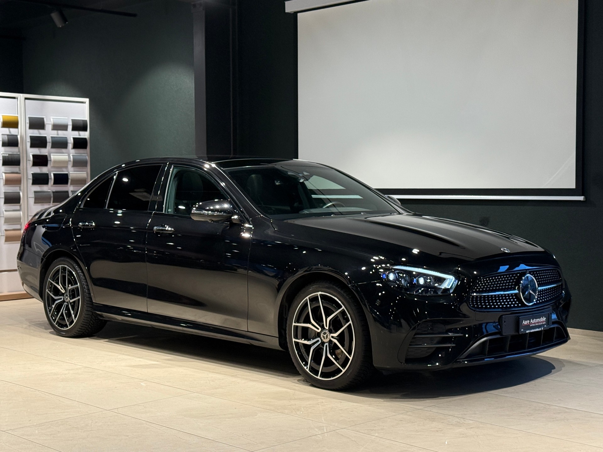 MERCEDES-BENZ E 300 d 4Matic AMG Line 9G-Tronic-image-0
