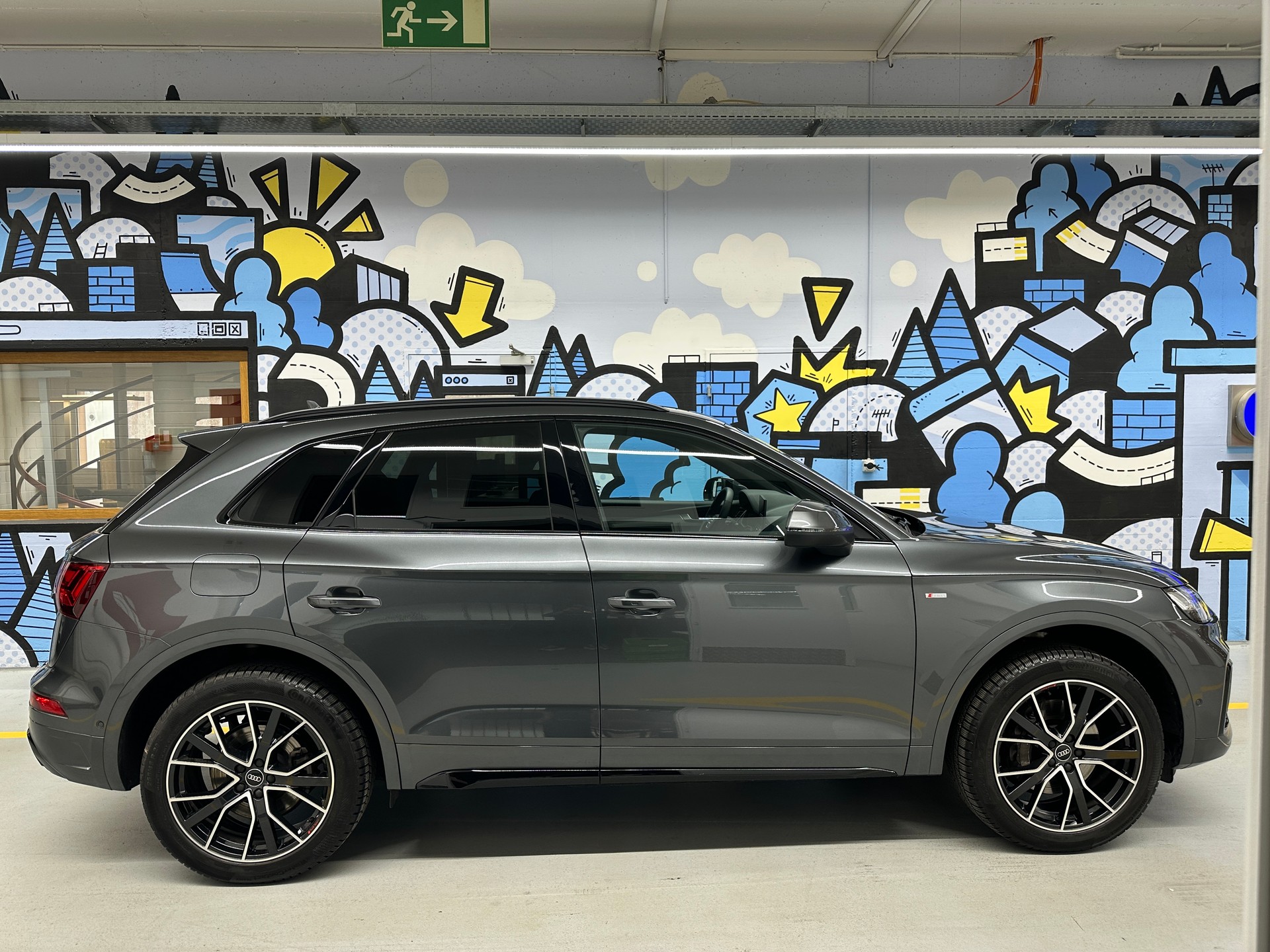 AUDI Q5 50 TFSI e PHEV S line quattro S-tronic-image-2