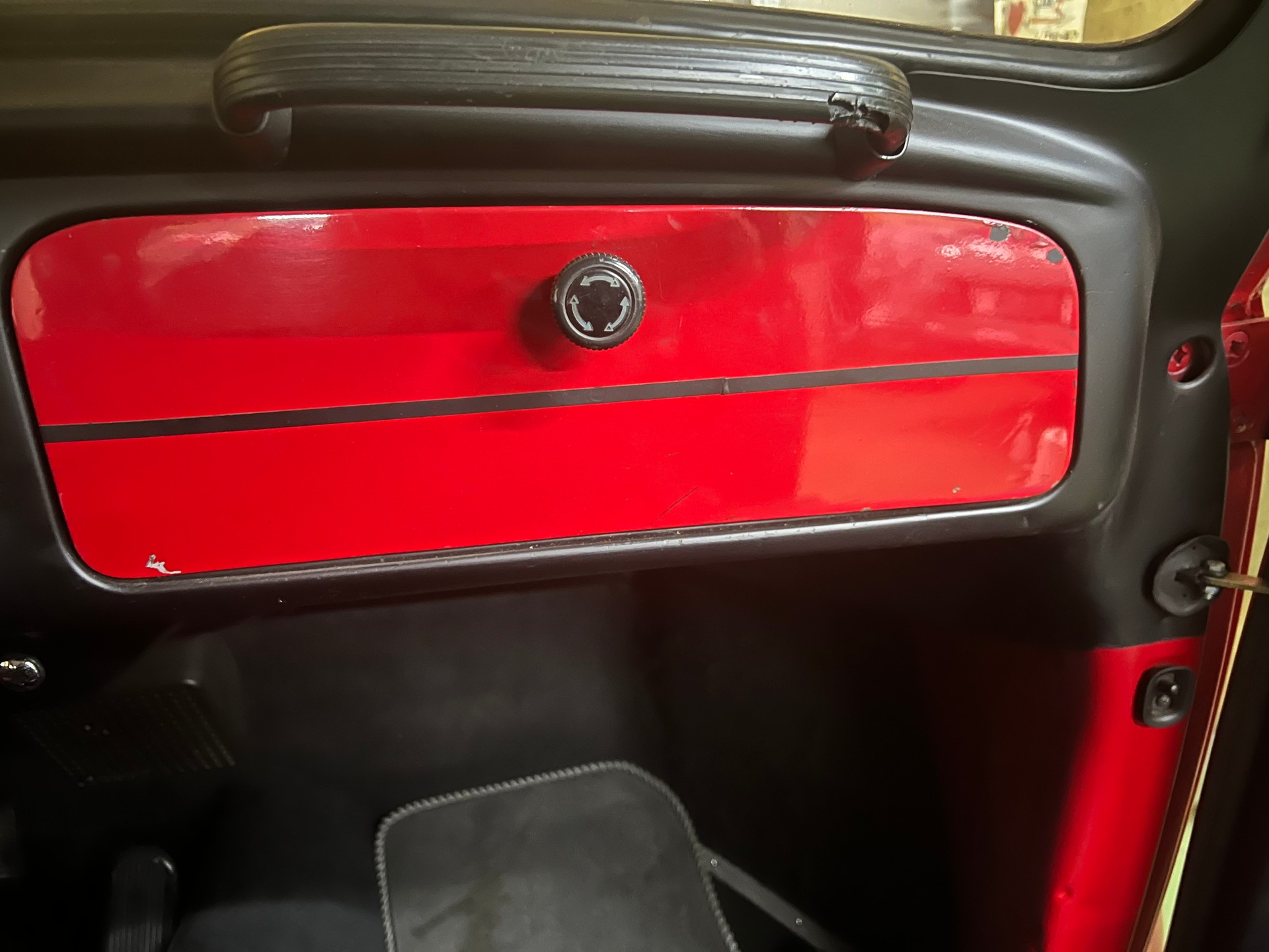 VW BEETLE-image-8