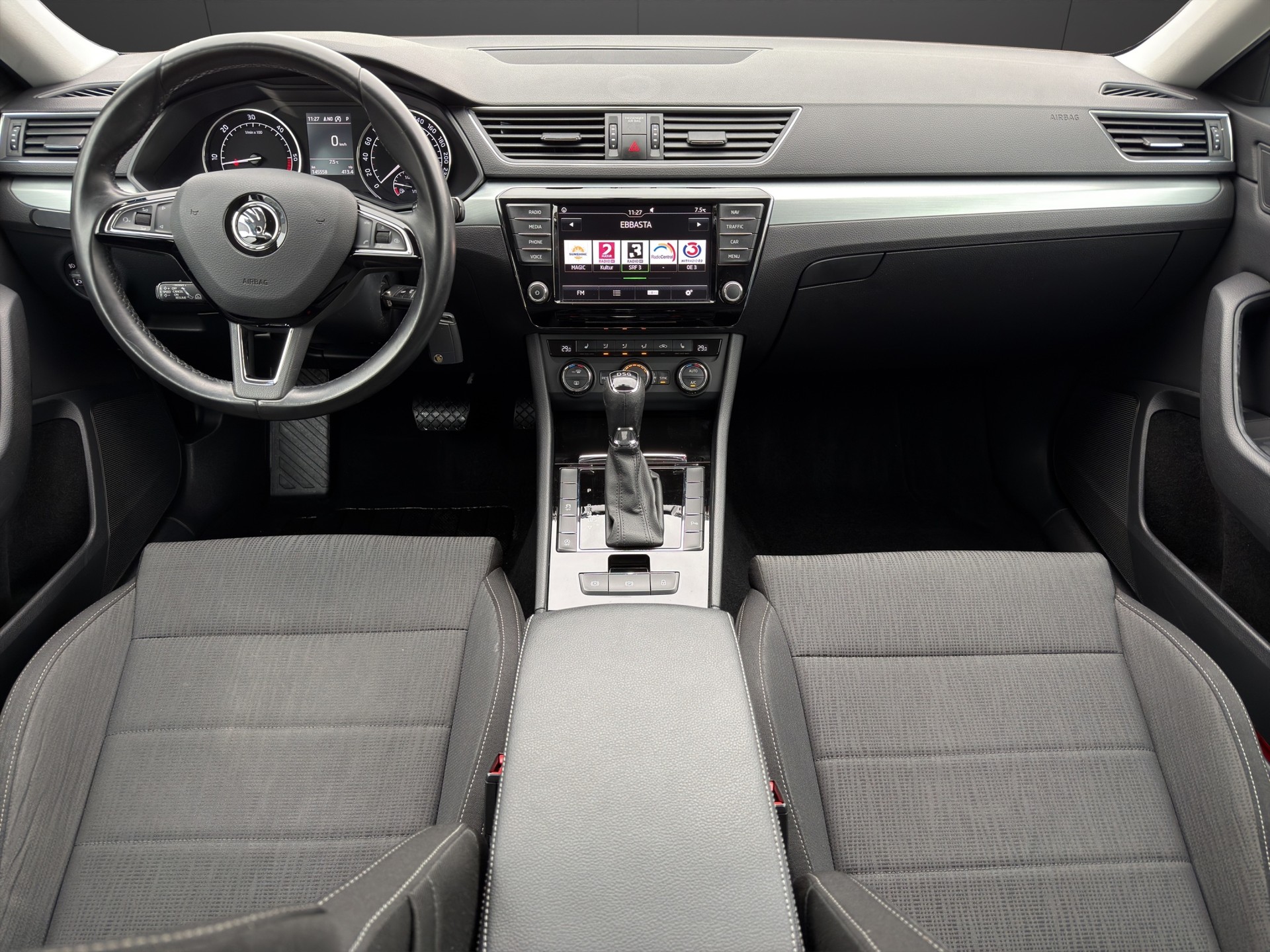 SKODA Superb Combi 2.0 TDi Ambition DSG-image-10