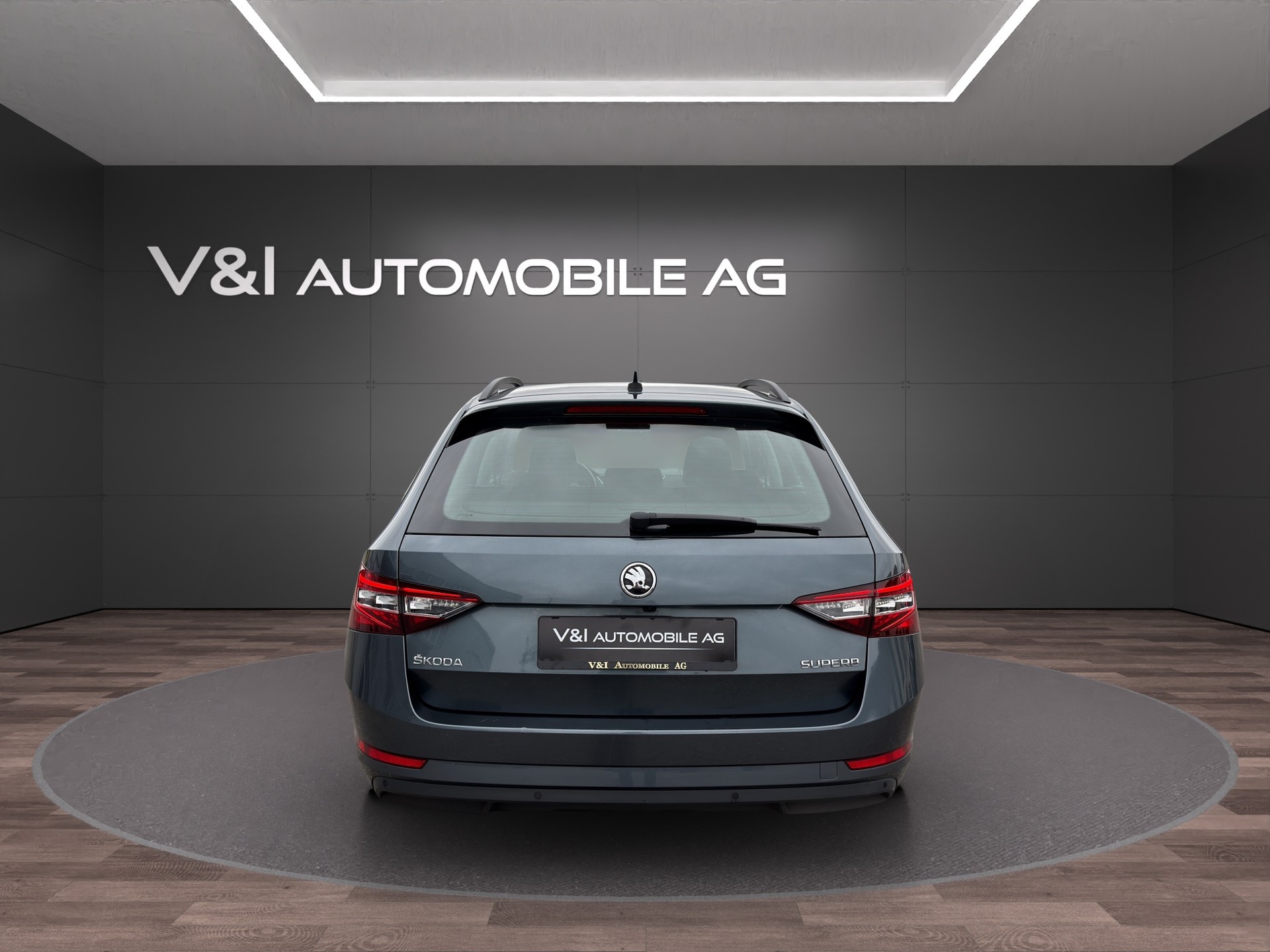 SKODA Superb Combi 2.0 TDi Ambition DSG-image-5