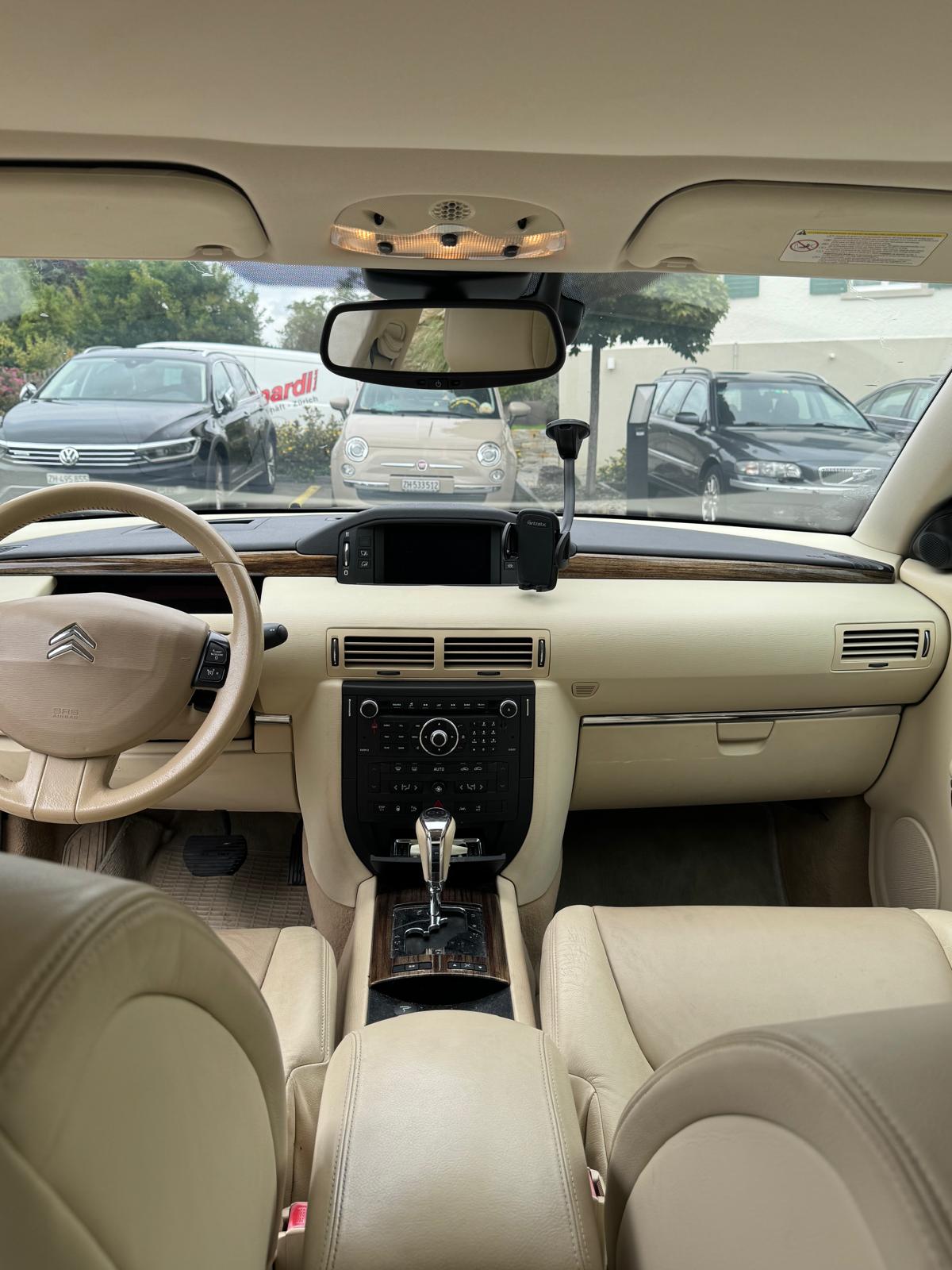 CITROEN C6 Sedan 2.7 HDi V6 Exclusive Automatic-image-3