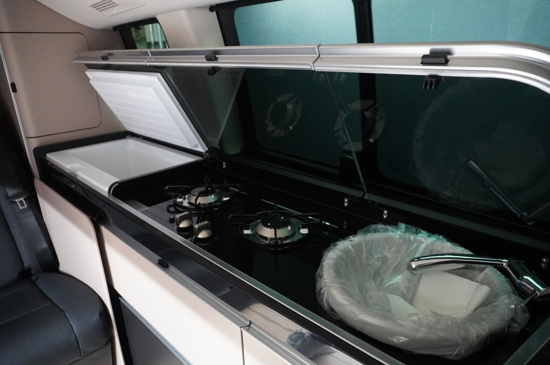 MERCEDES-BENZ Marco Polo 300 d 4M A-image-14