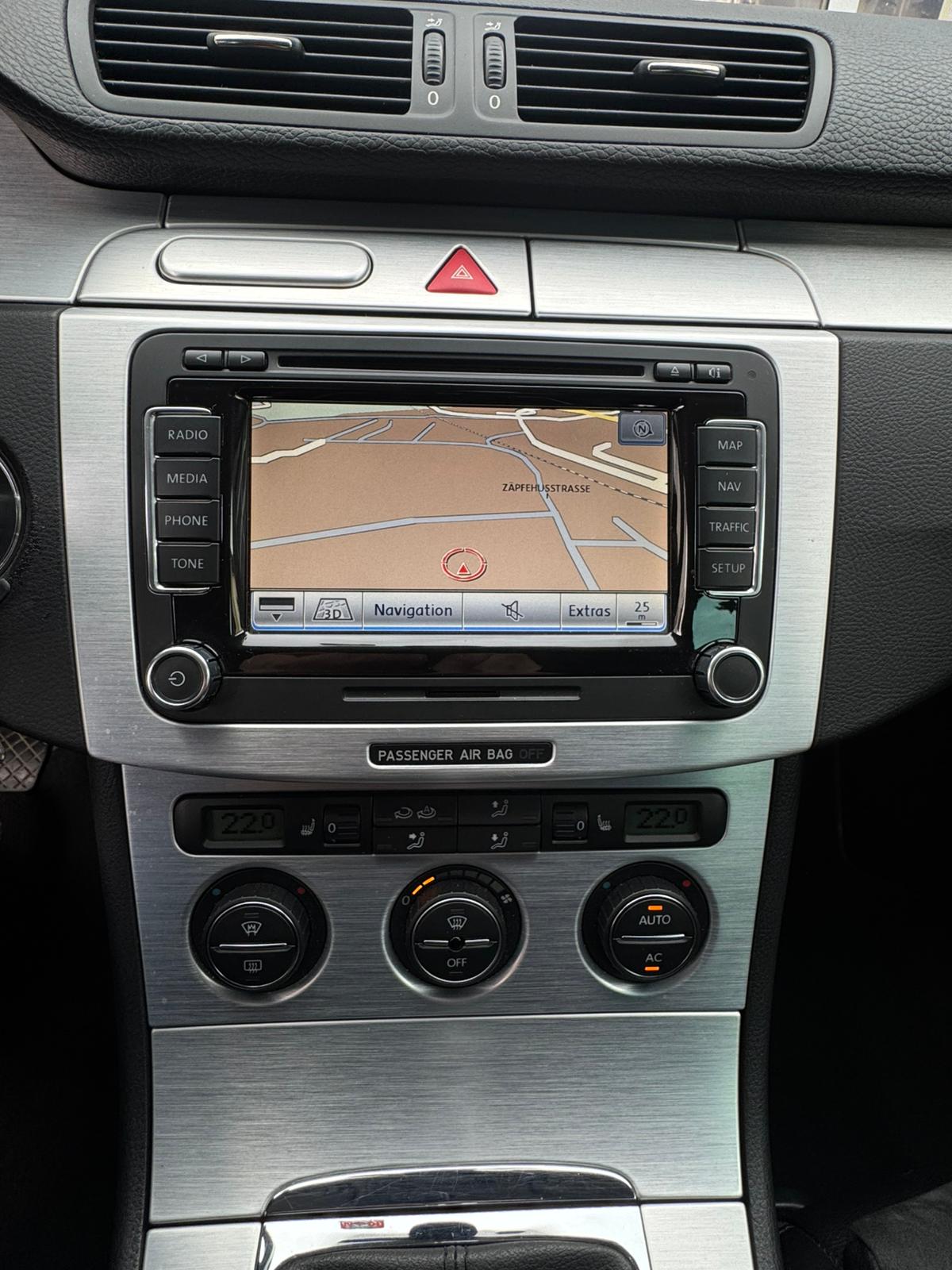 VW Passat Variant 2.0 TDI Highline 4Motion-image-12