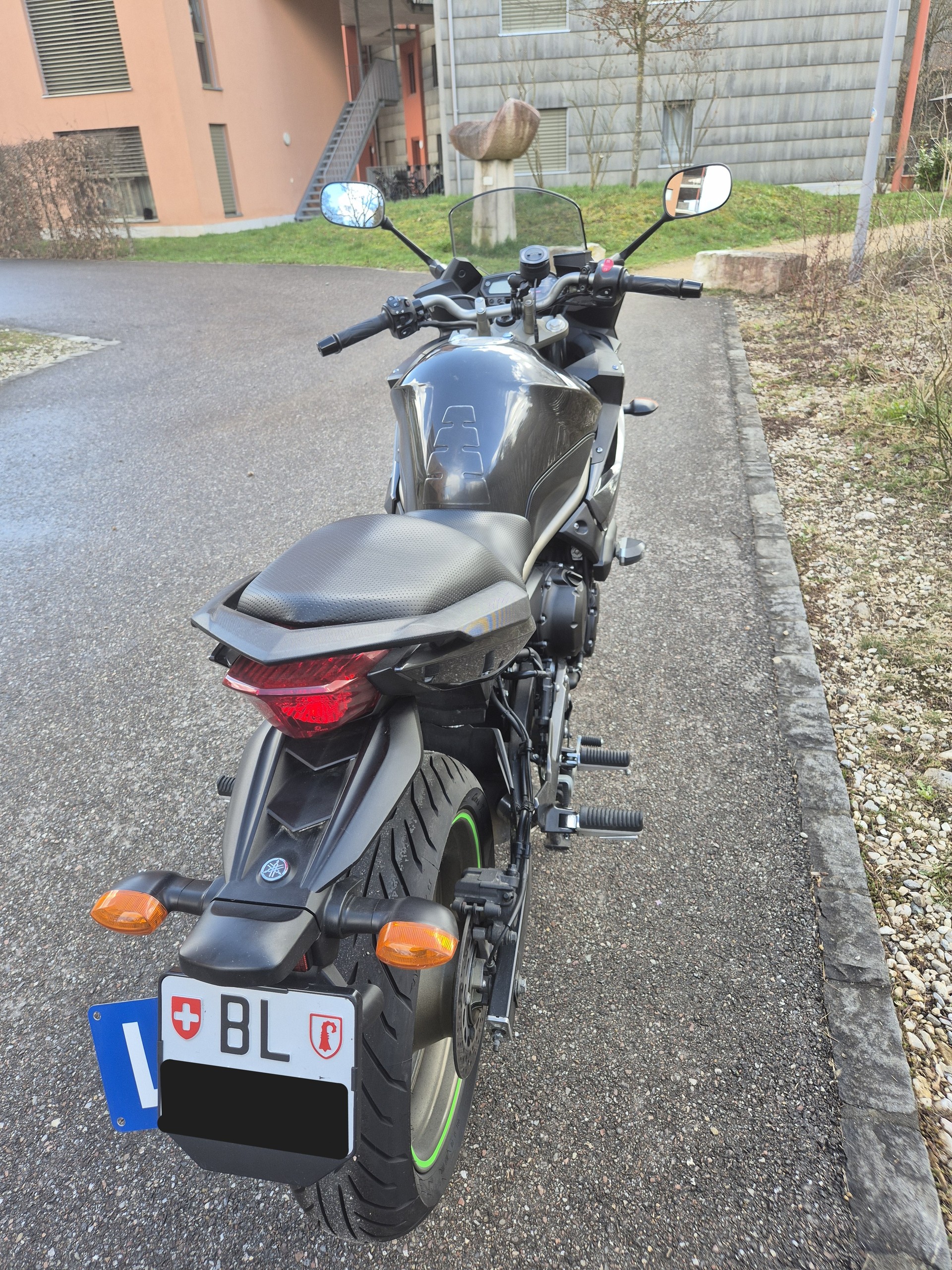 YAMAHA XJ 6 Diversion ABS-image-11