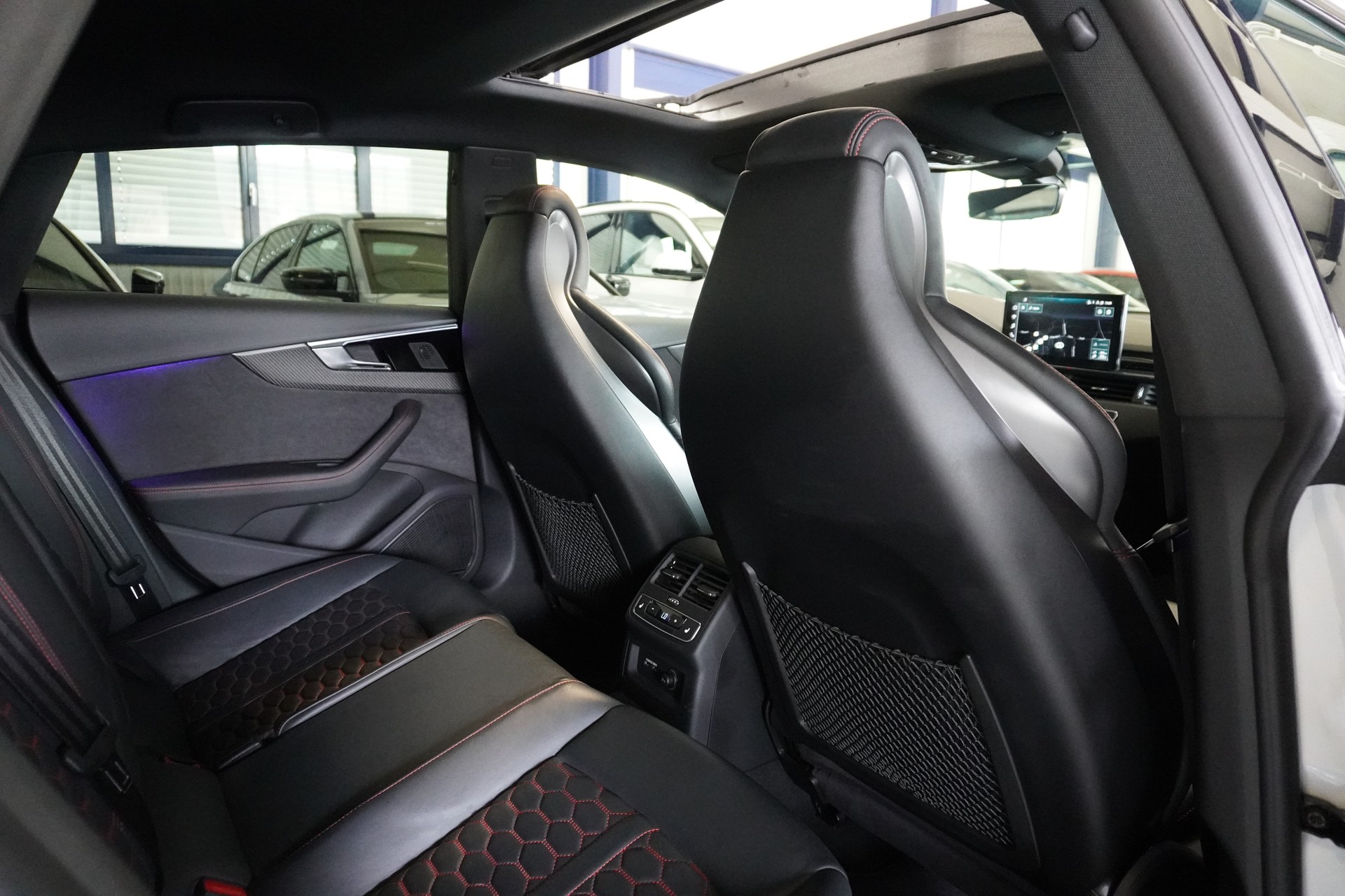 AUDI RS5 Sportback 2.9 TFSI quattro tiptronic-image-11