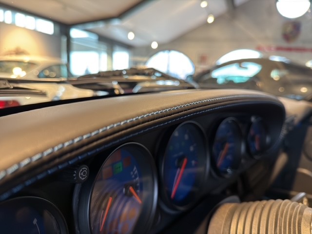 PORSCHE 911 Coupé 3.8 Carrera 2-image-7
