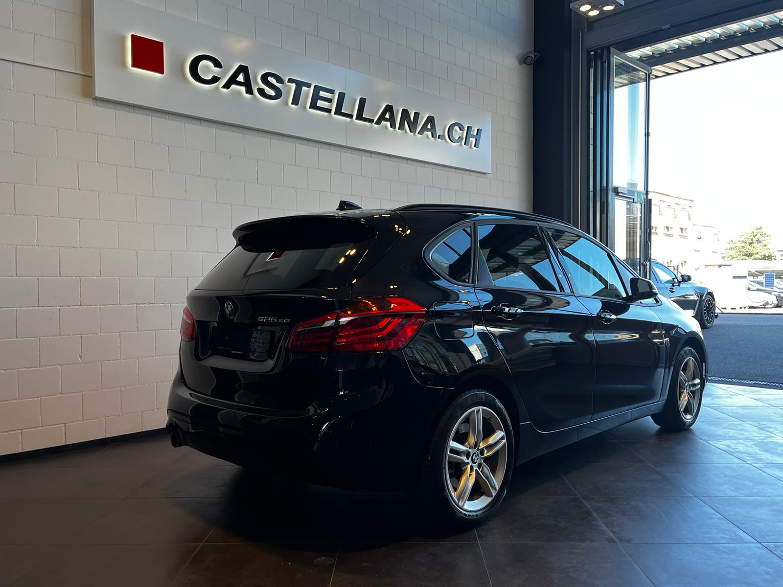 BMW 225xe AT Sport Line-image-6