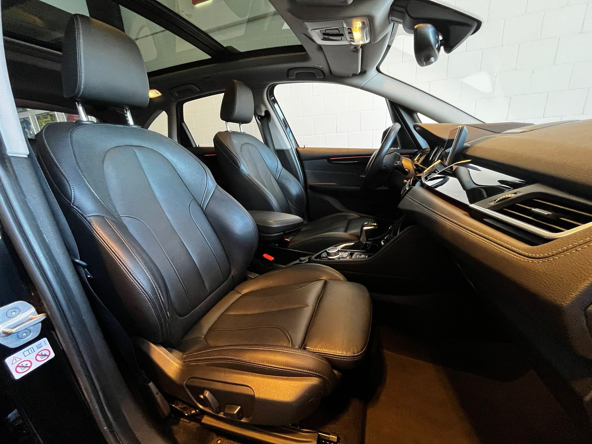 BMW 225xe AT Sport Line-image-16