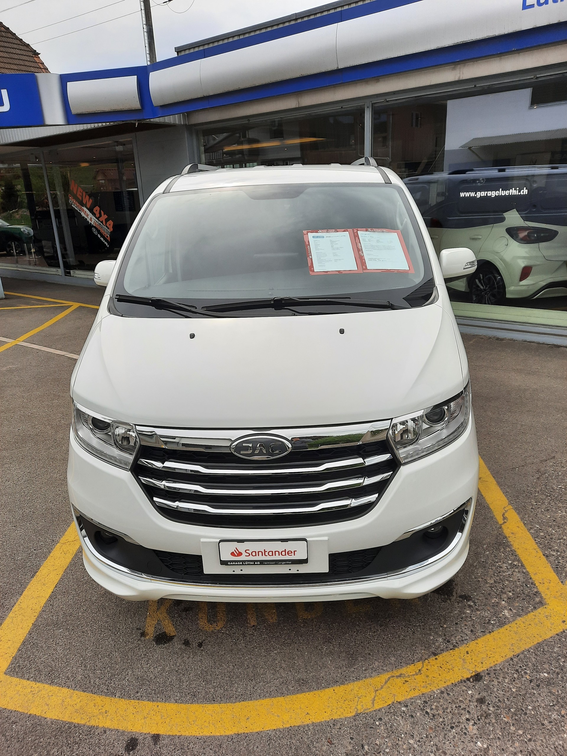 JAC M3ev-image-2