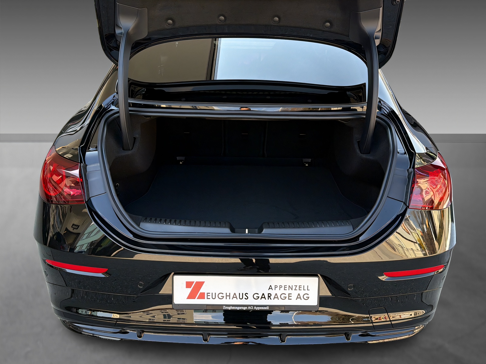 MERCEDES-BENZ CLA 220 4Matic-image-15