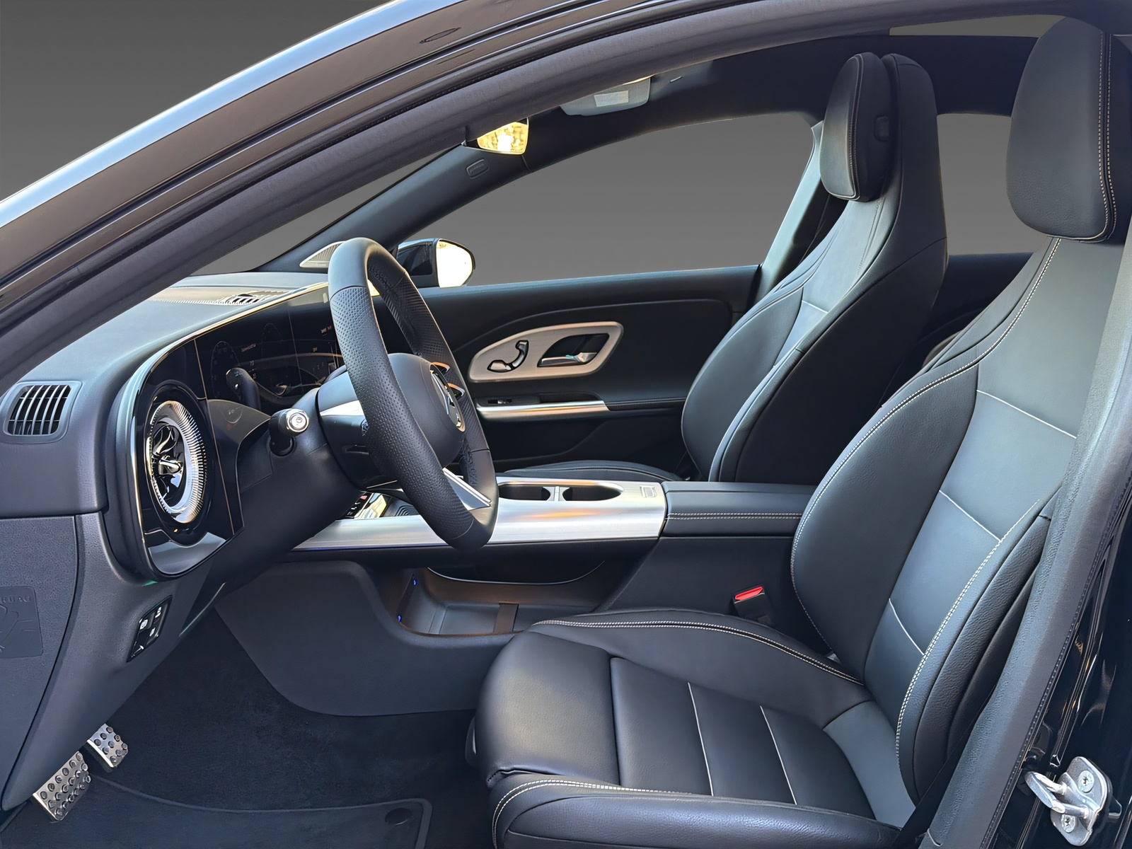 MERCEDES-BENZ CLA 220 4Matic-image-11