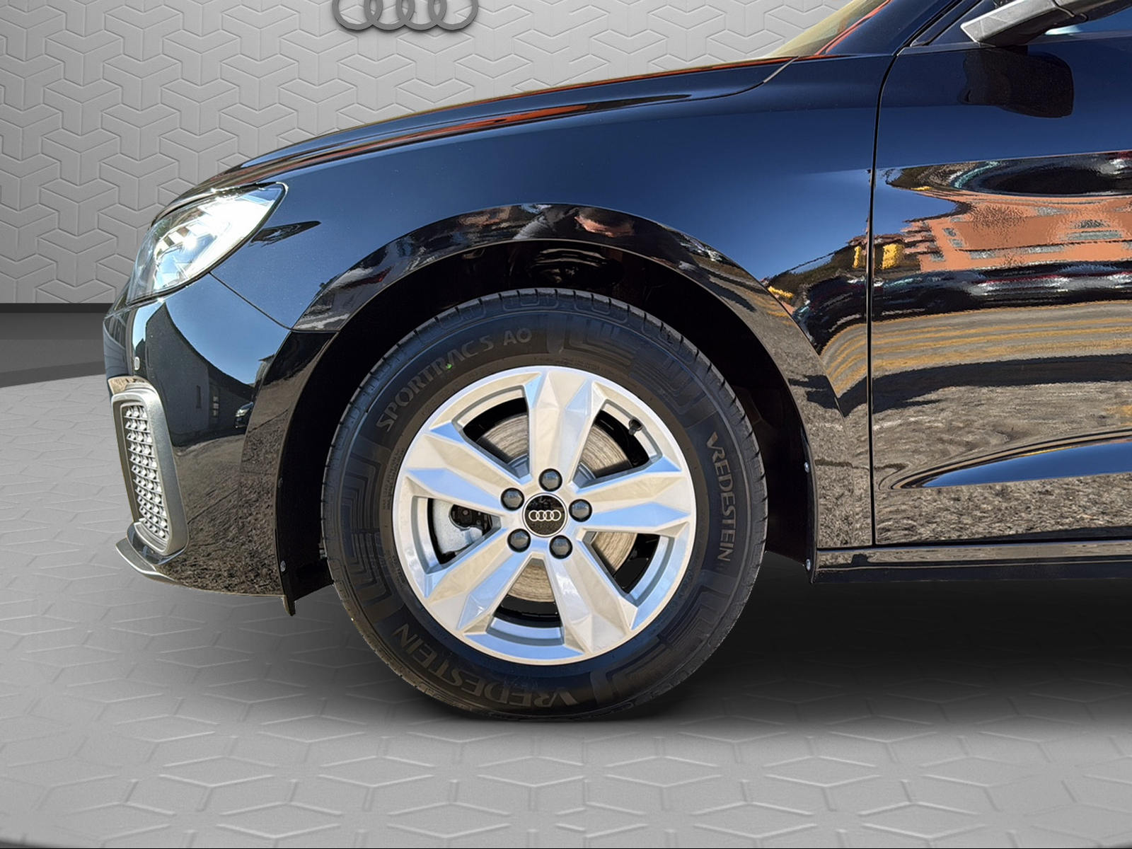AUDI A1 Sportback 30 TFSI Attraction S-tronic-image-5