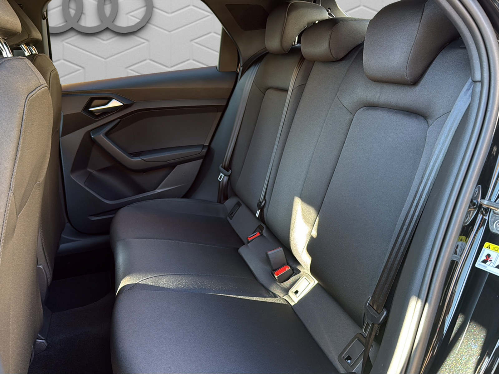 AUDI A1 Sportback 30 TFSI Attraction S-tronic-image-12