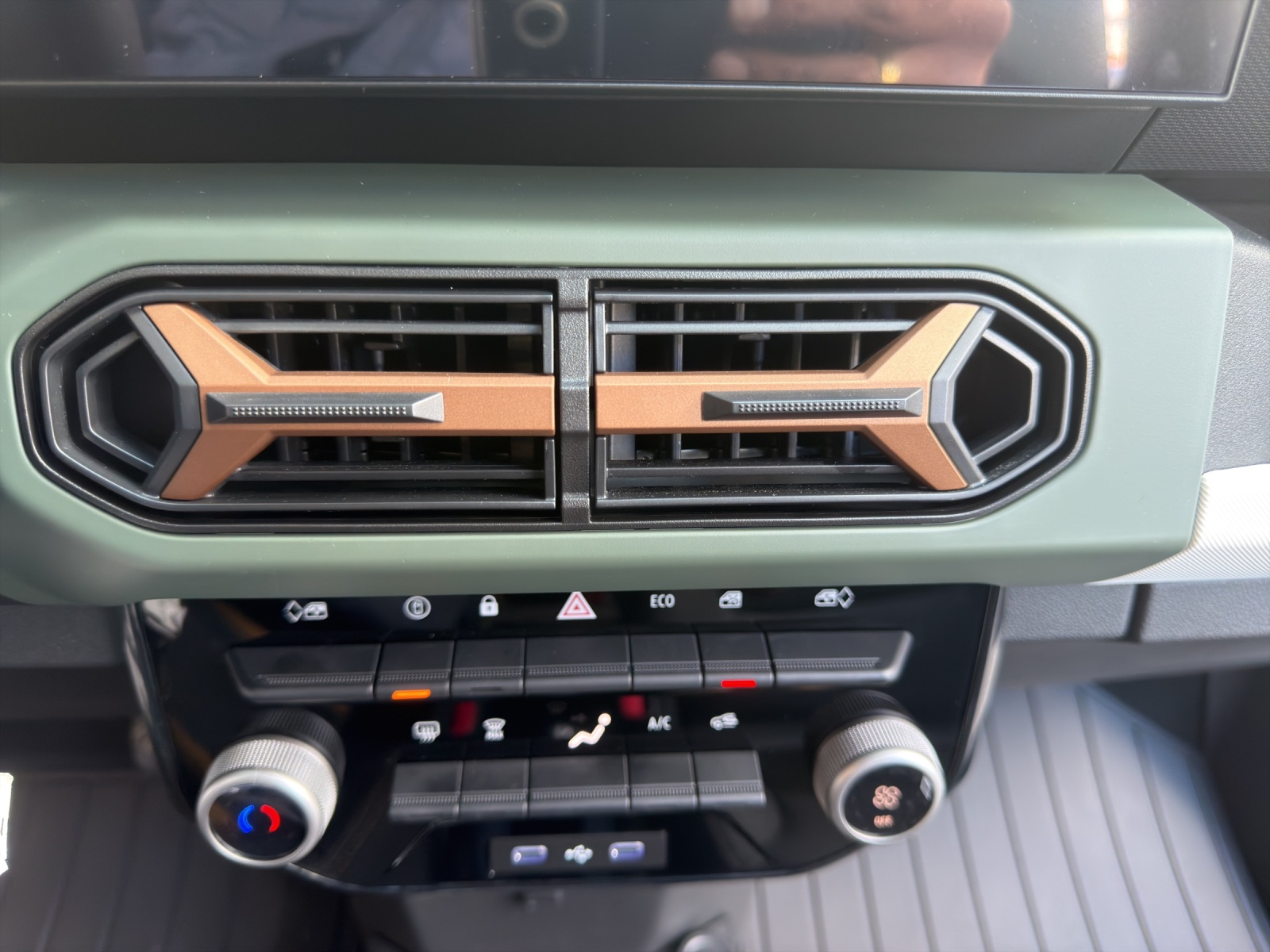 DACIA Spring 27 kWh Extreme-image-13