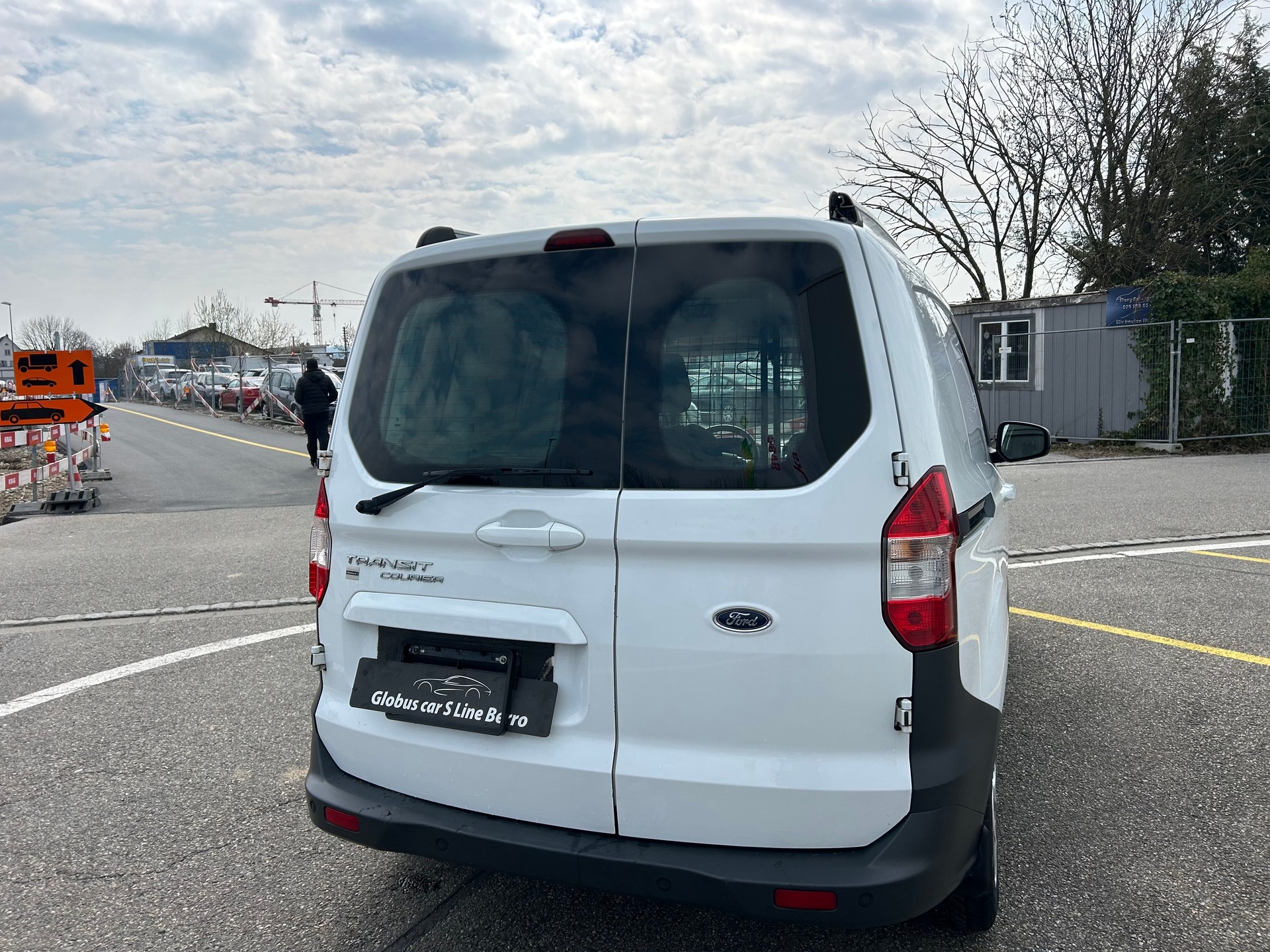 FORD Transit Courier Van 1.5 TDCi Ambiente-image-5