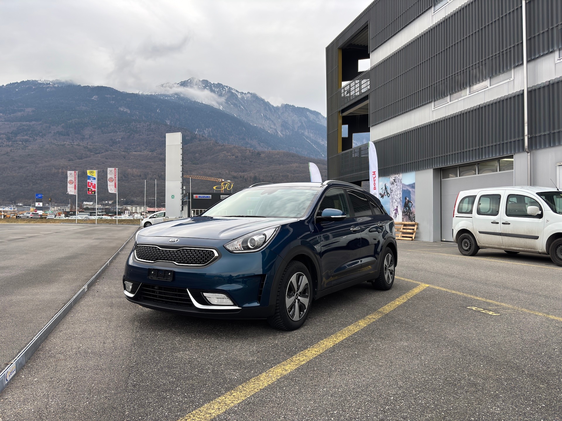 KIA KIA NIRO HEV HYBRID 1.6 B STYLE-image-3
