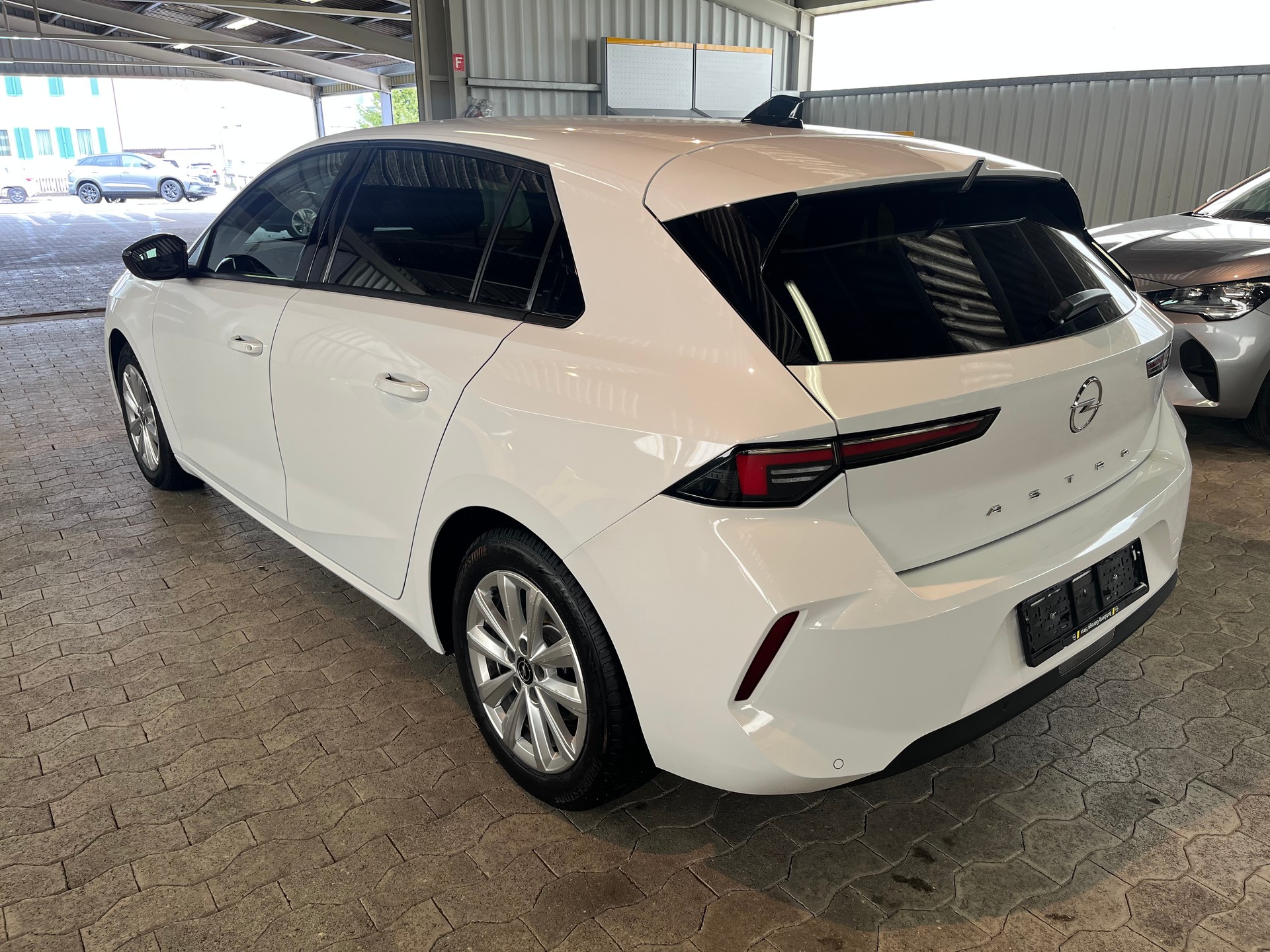 OPEL Astra 1.2i Turbo Swiss-image-5