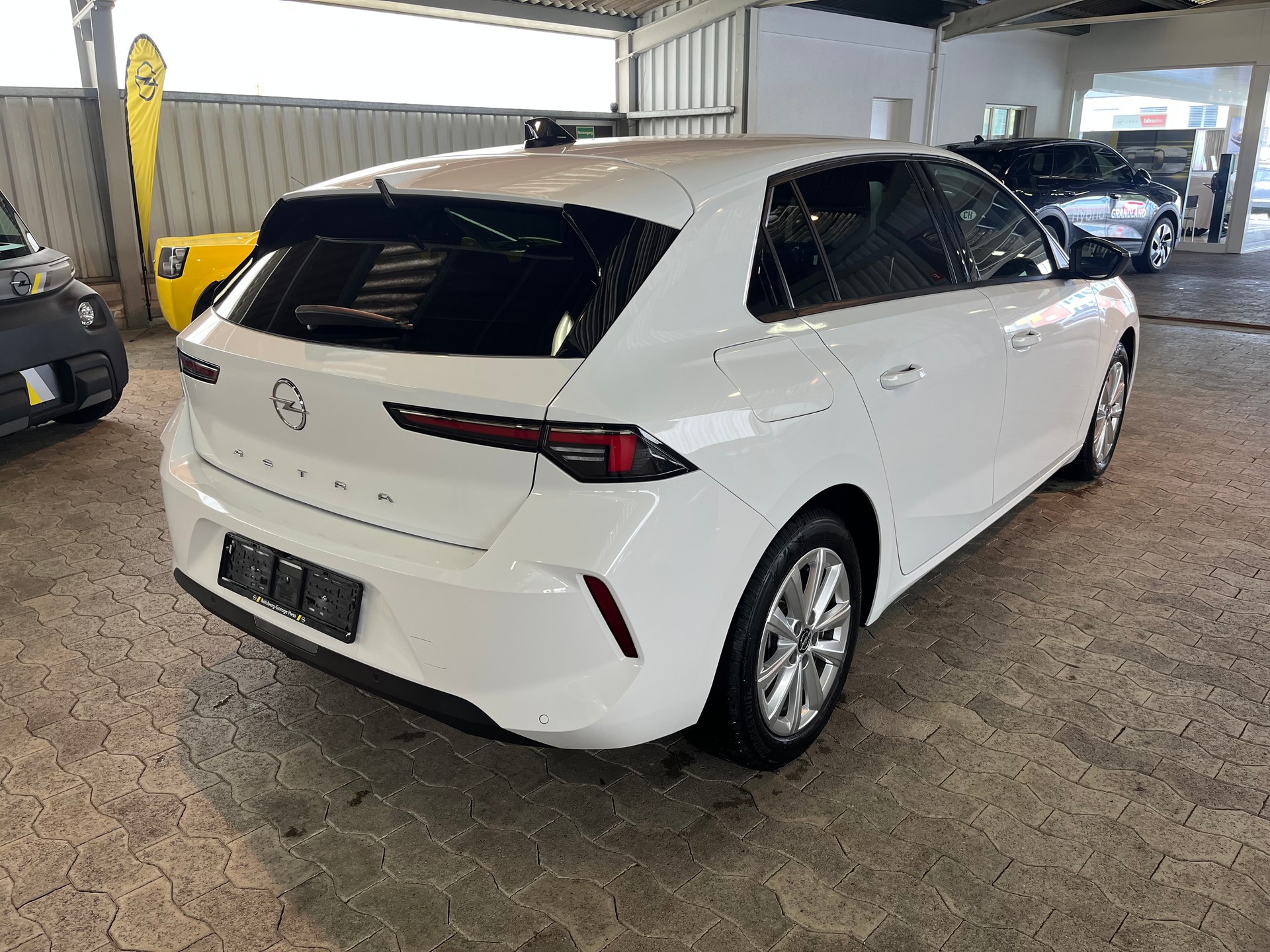 OPEL Astra 1.2i Turbo Swiss-image-7