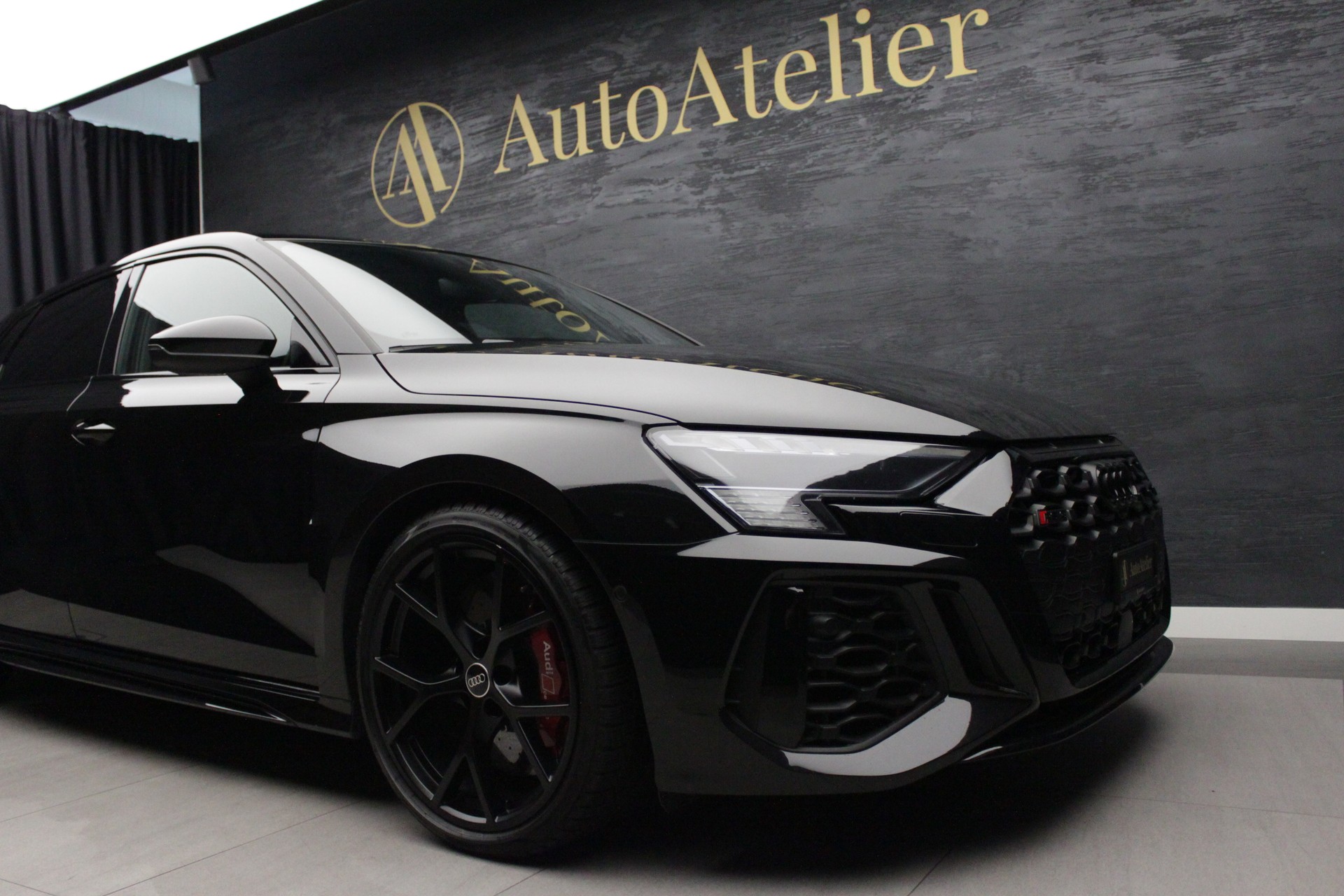 AUDI RS3 Sportback 2.5 TSI quattro S-tronic-showroom-element-3