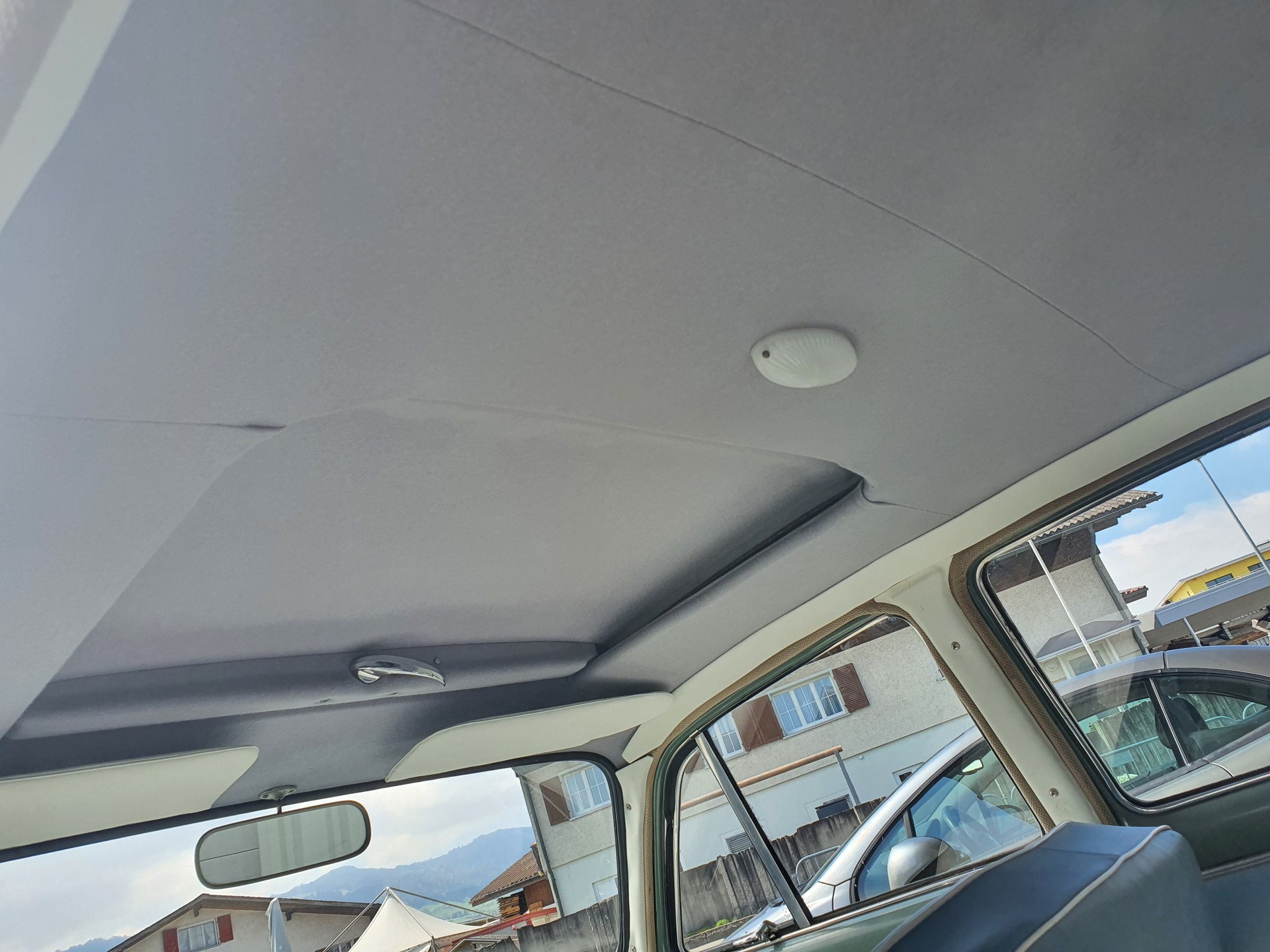 PEUGEOT 403-image-12