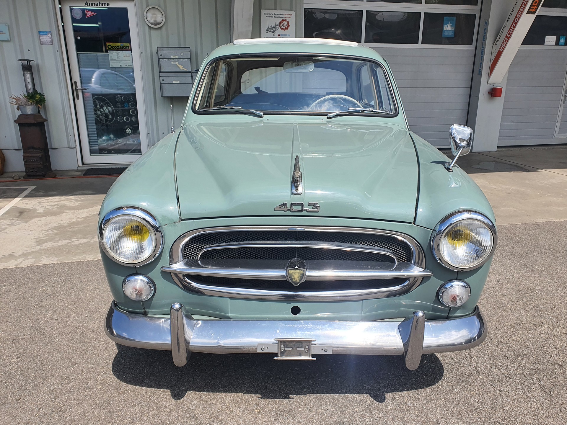 PEUGEOT 403-image-3