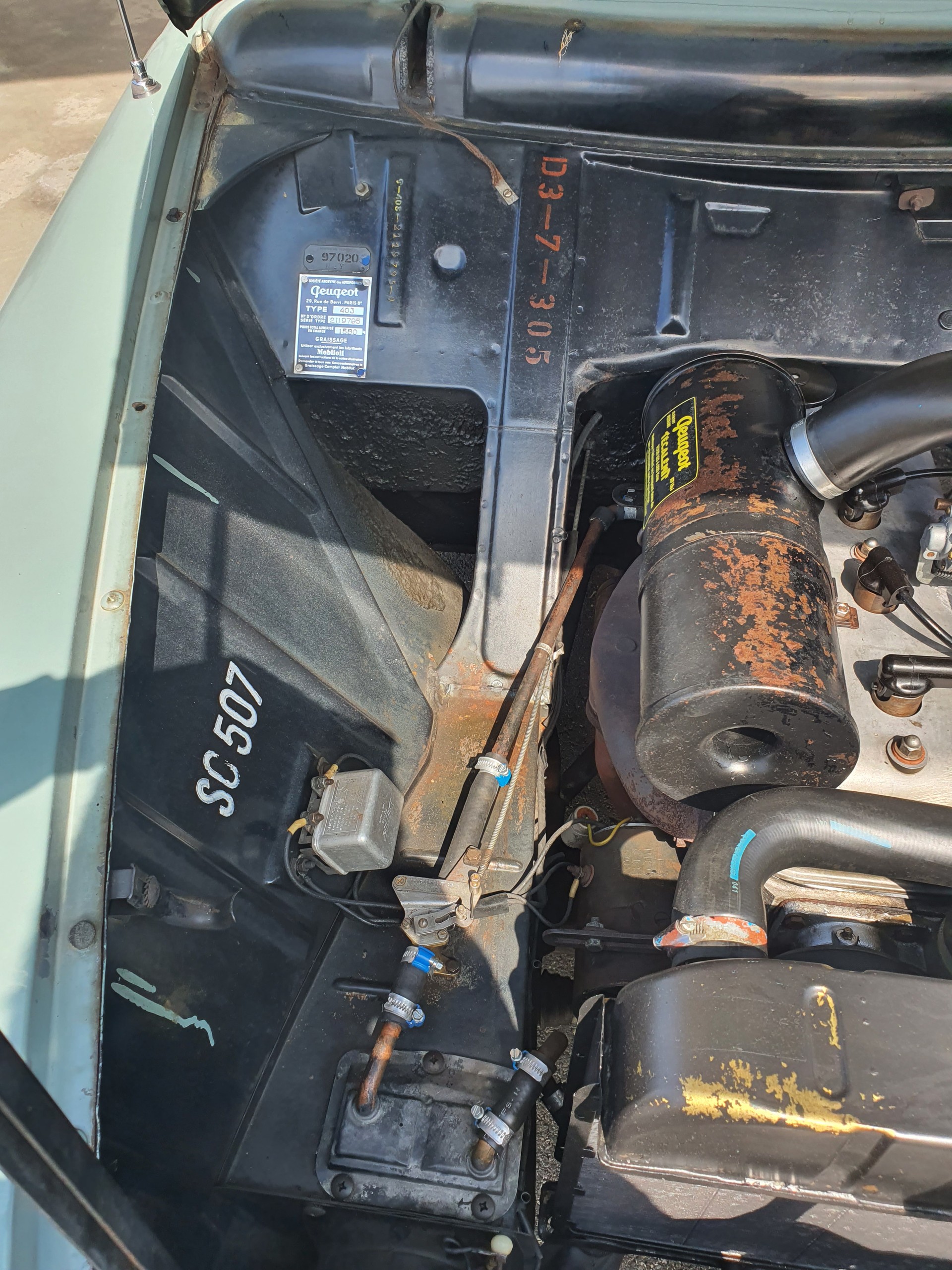 PEUGEOT 403-image-5