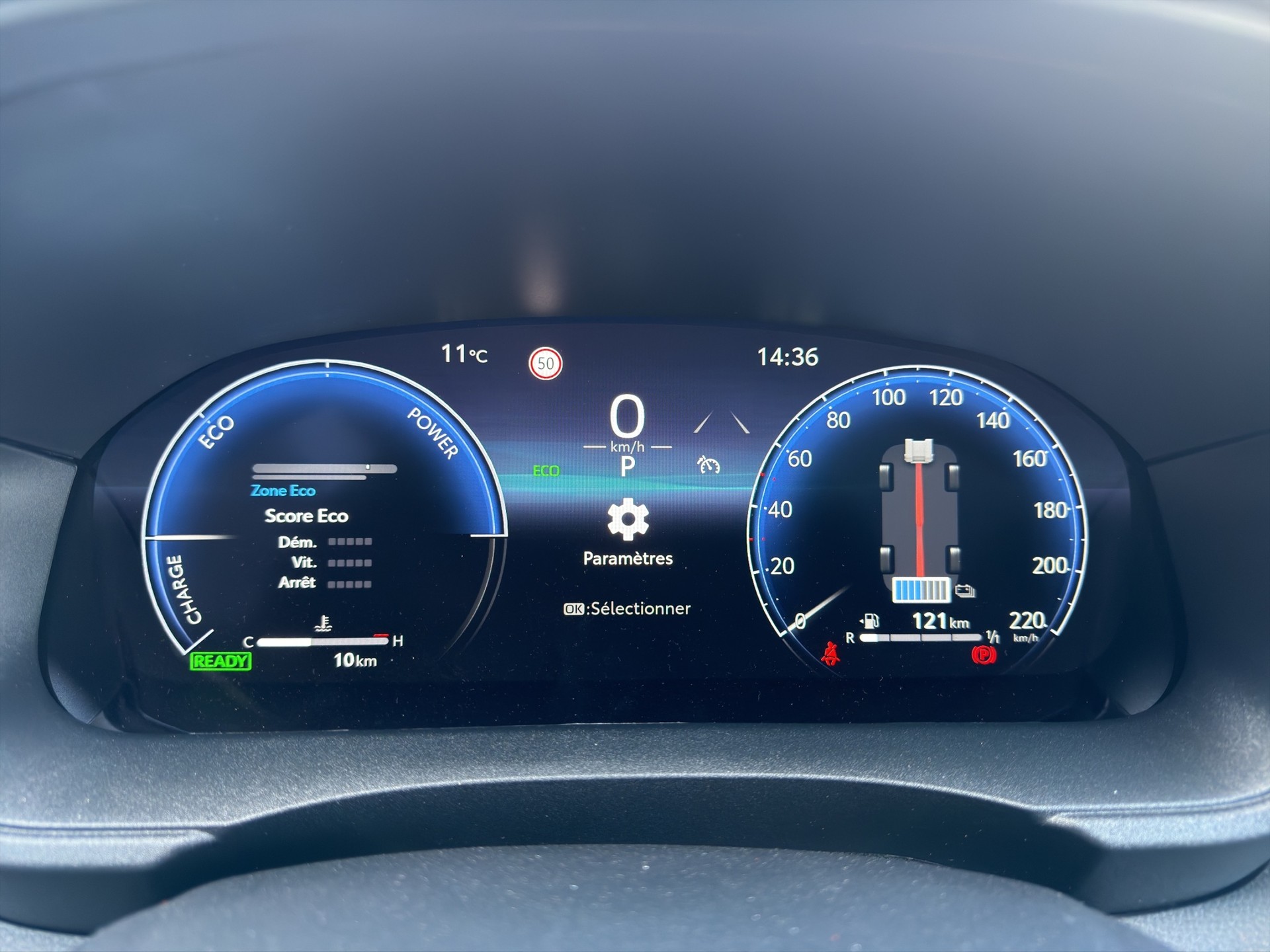 TOYOTA Yaris 1.5 GR Sport e-CVT-image-10