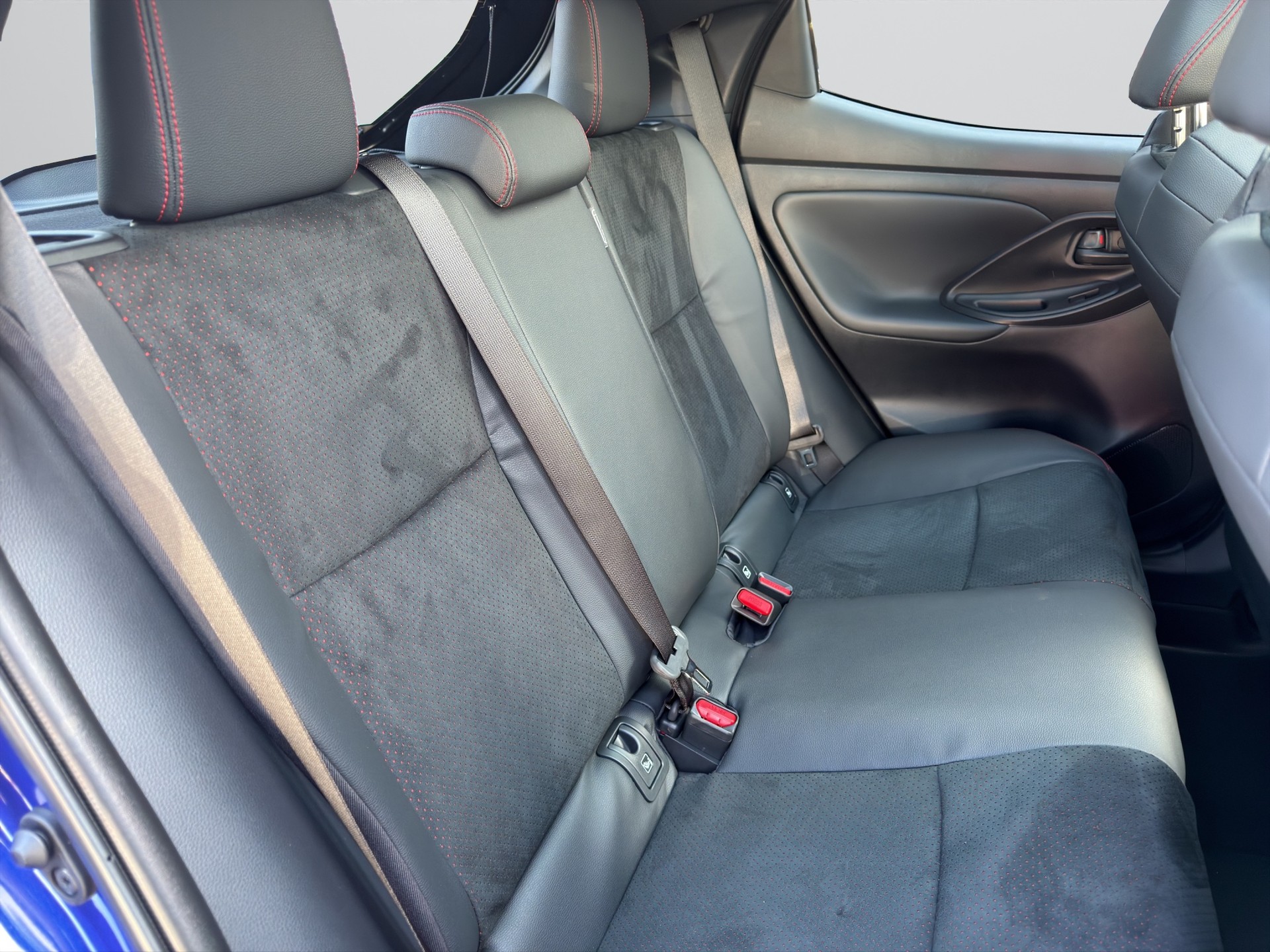 TOYOTA Yaris 1.5 GR Sport e-CVT-image-20