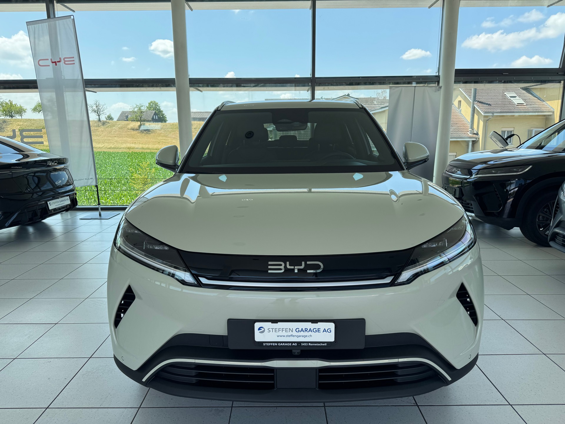 BYD Atto2 64 kWh Comfort-showroom-element-1