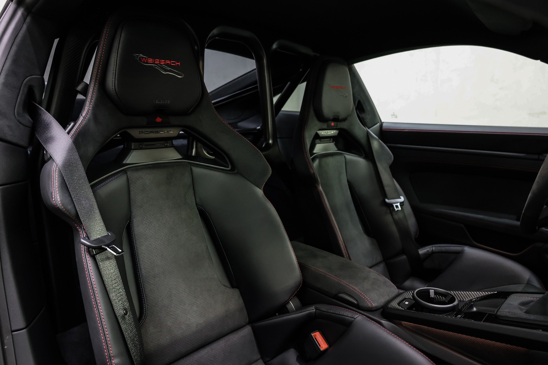 PORSCHE 911 GT3 PDK mit Weissach-Paket-image-34
