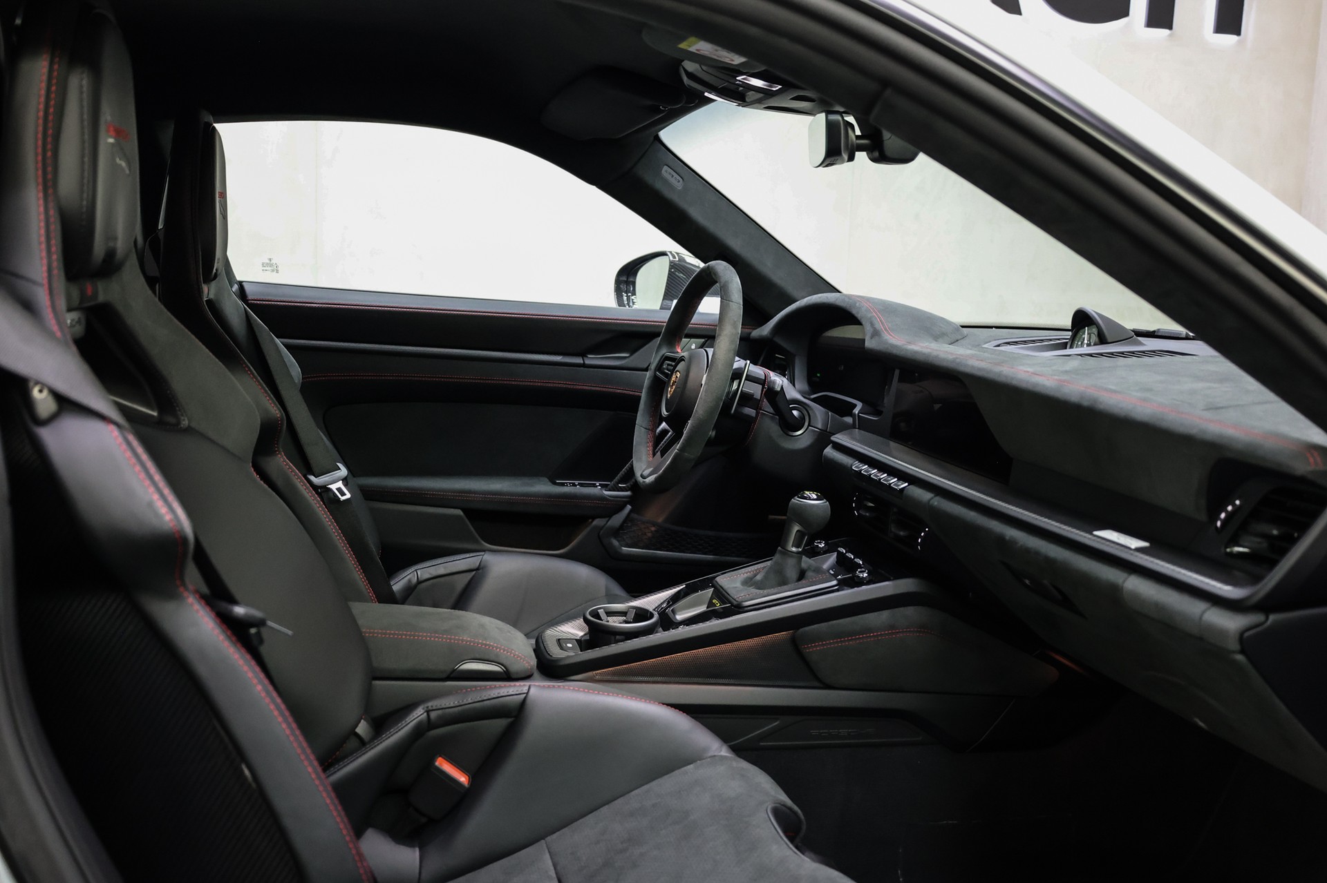 PORSCHE 911 GT3 PDK mit Weissach-Paket-image-38