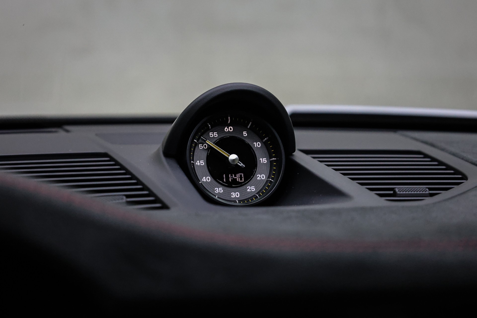 PORSCHE 911 GT3 PDK mit Weissach-Paket-image-45