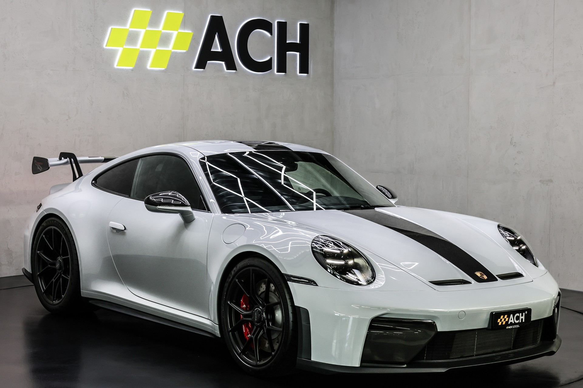PORSCHE 911 GT3 PDK mit Weissach-Paket-image-0