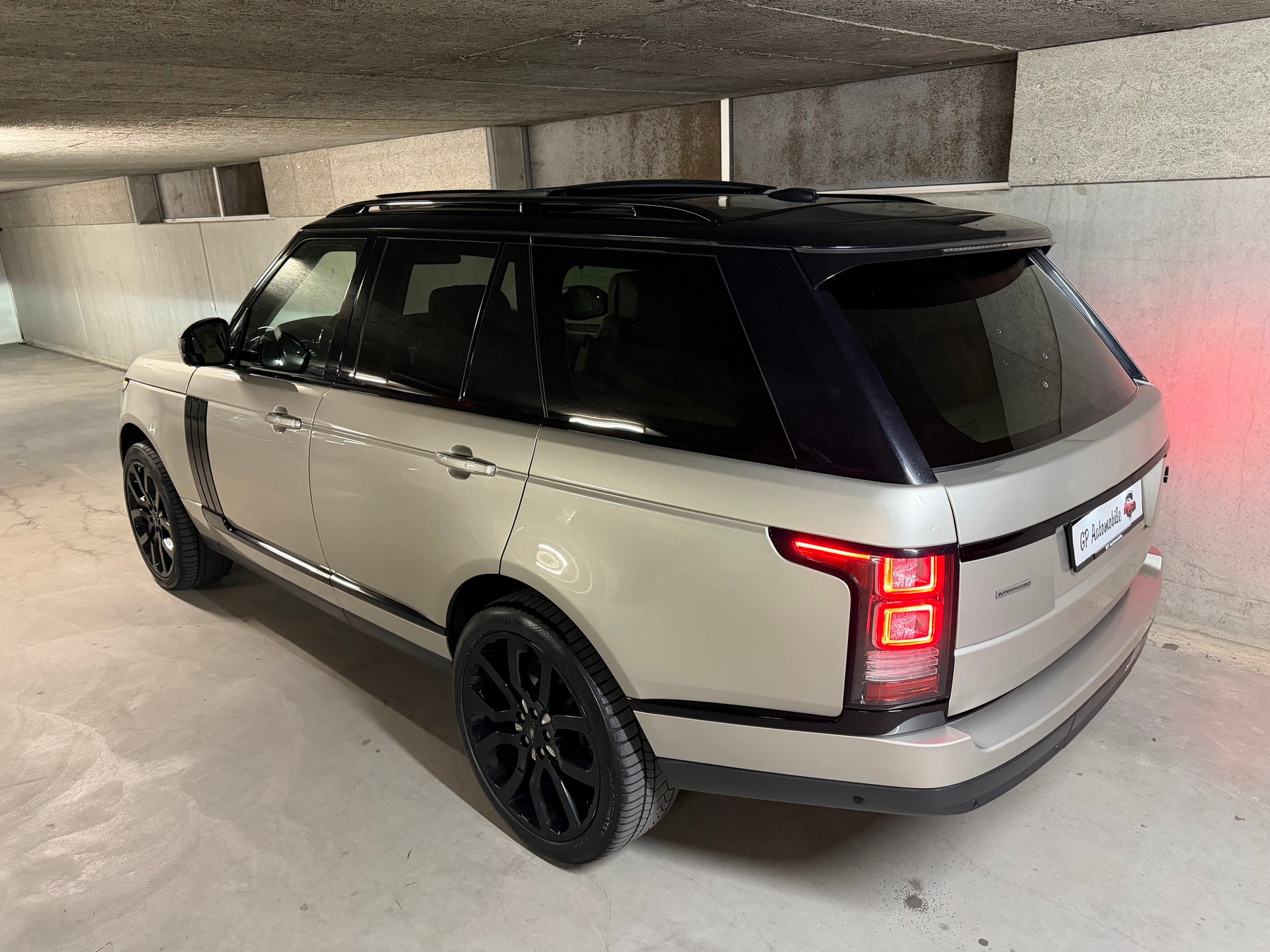 LAND ROVER Range Rover 4.4 SDV8 Autobiography Automatic-image-15